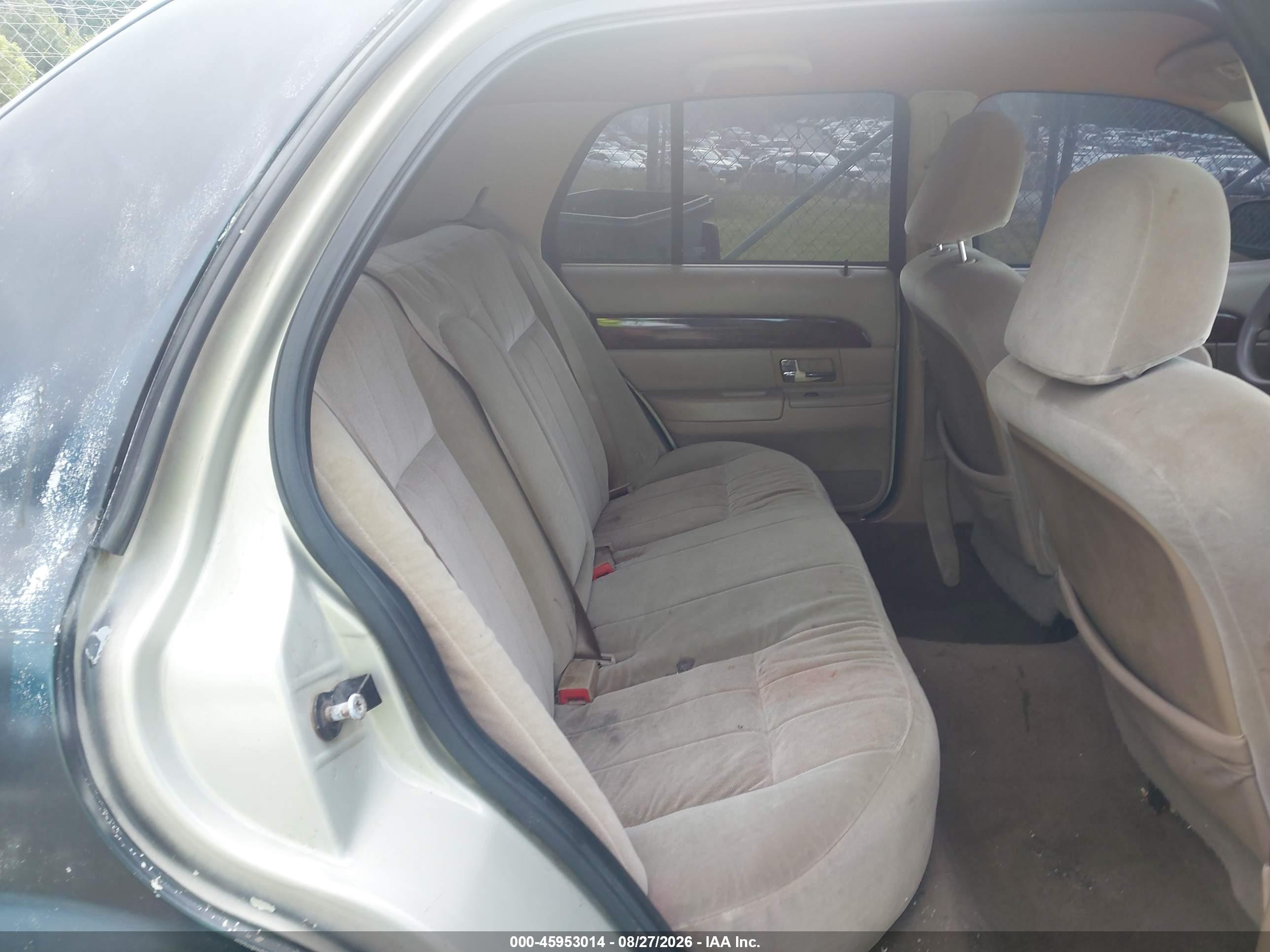 2005 Mercury Grand Marquis Gs Black vin: 2MEFM74W55X606651