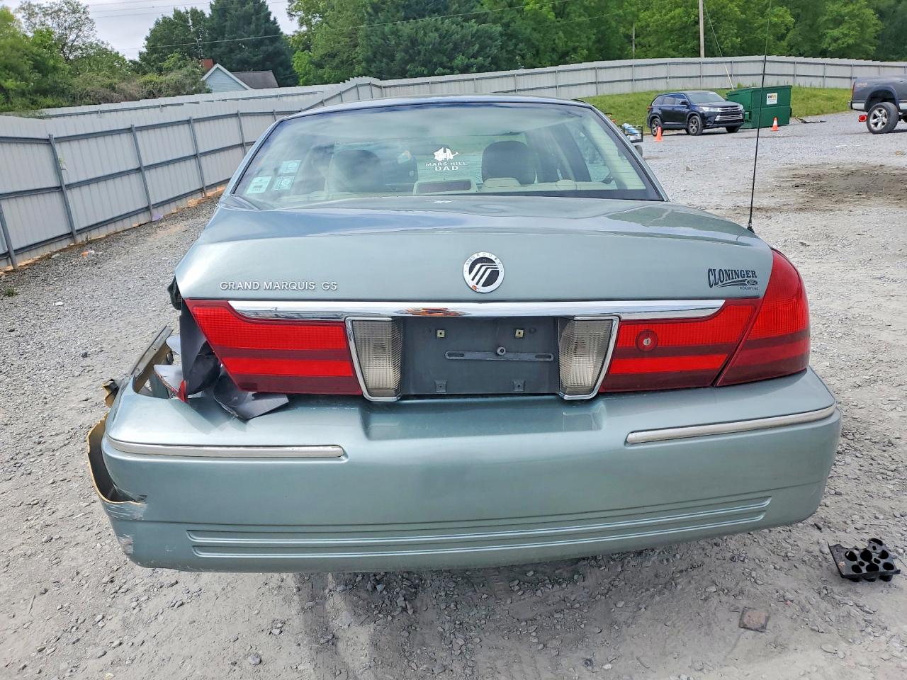2005 Mercury Grand Marquis Gs Зеленый vin: 2MEFM74W55X614734