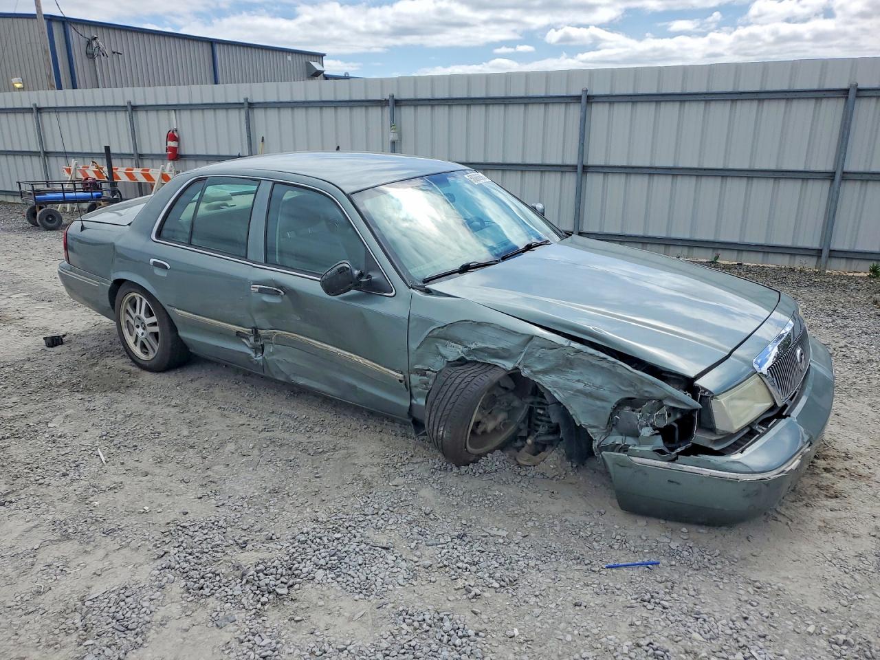 2005 Mercury Grand Marquis Gs Зеленый vin: 2MEFM74W55X614734