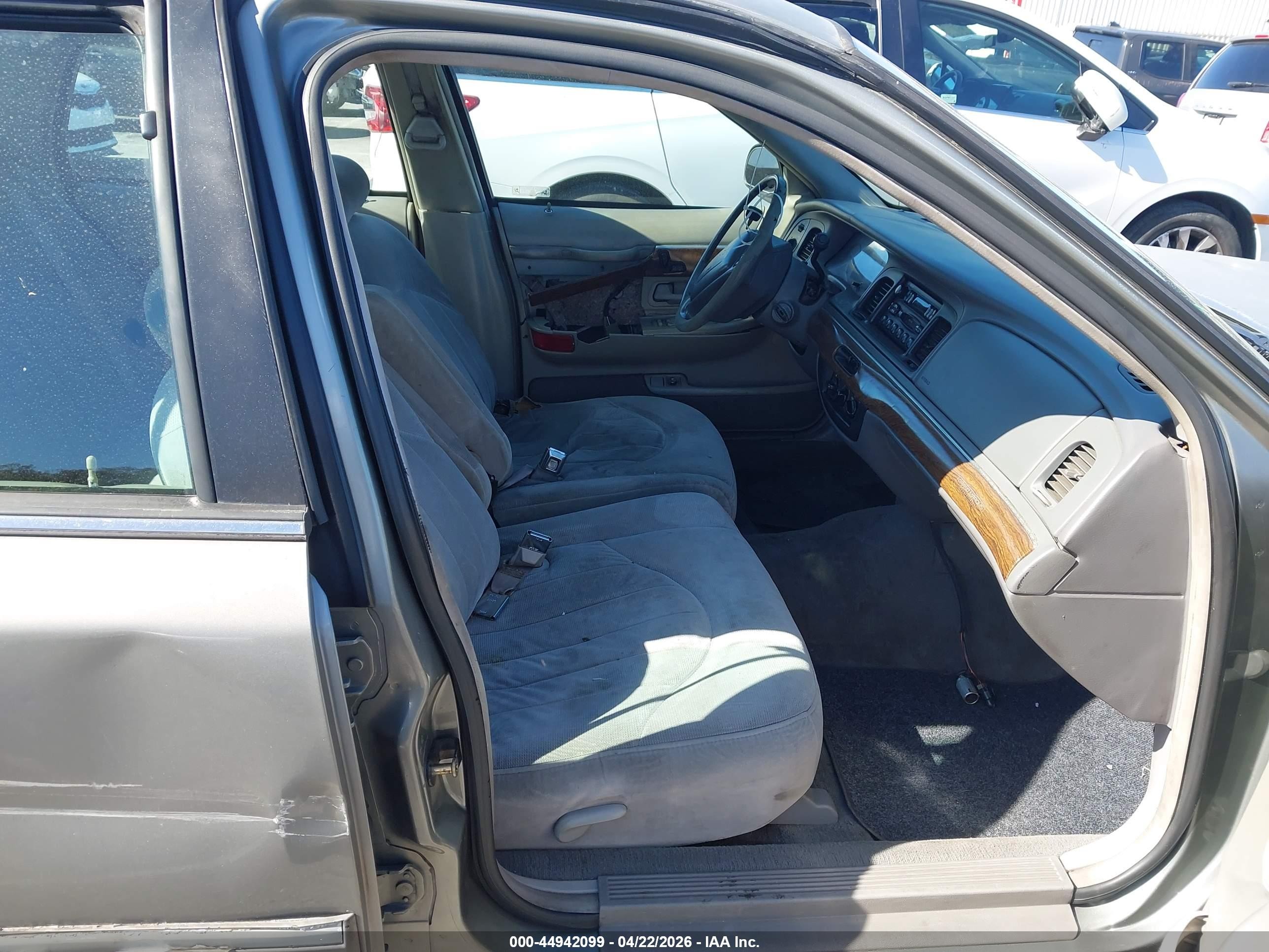 1998 Mercury Grand Marquis   Silver vin: 2MEFM74W5WX620728