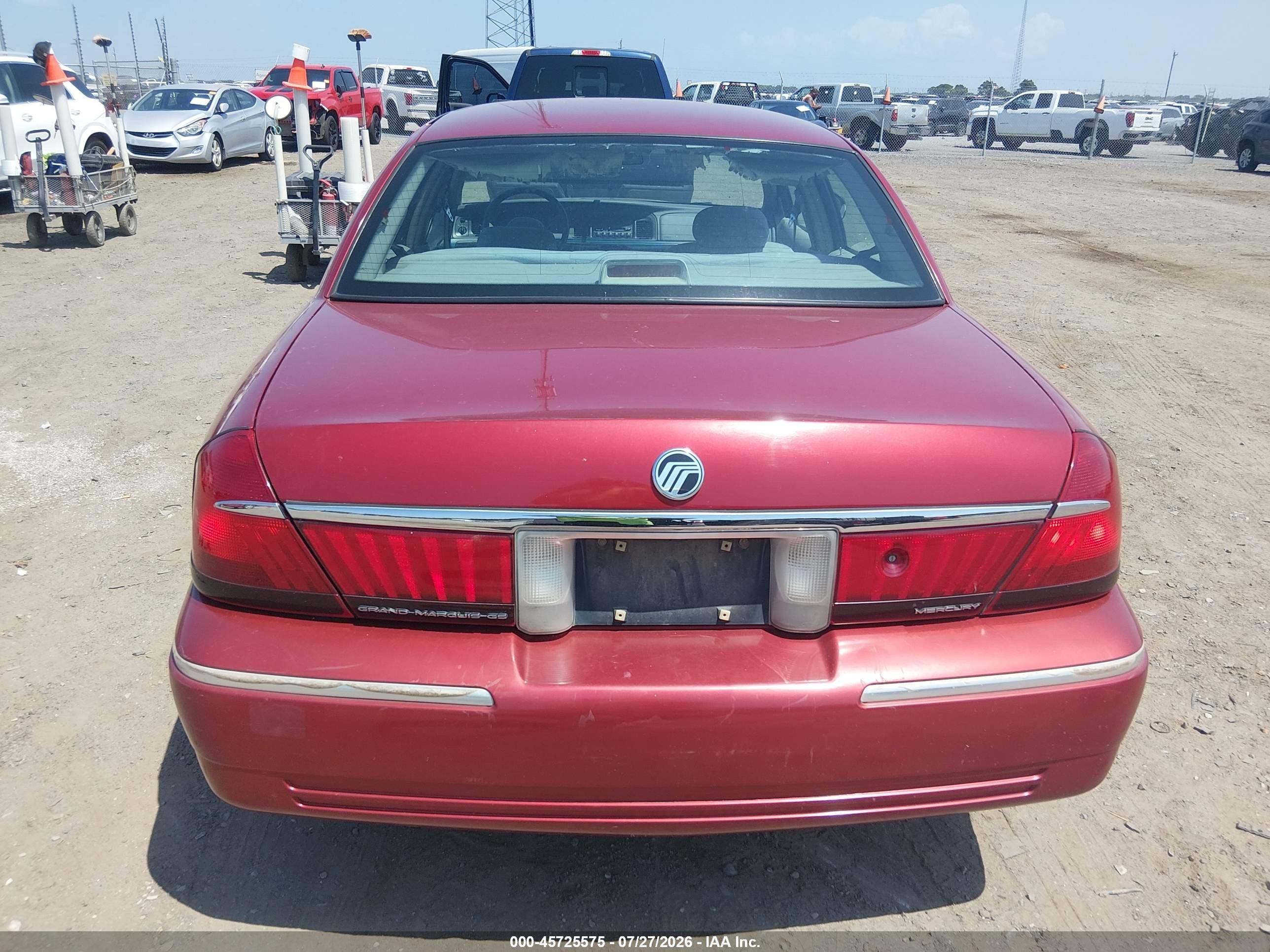 1998 Mercury Grand Marquis   Красный vin: 2MEFM74W5WX685918