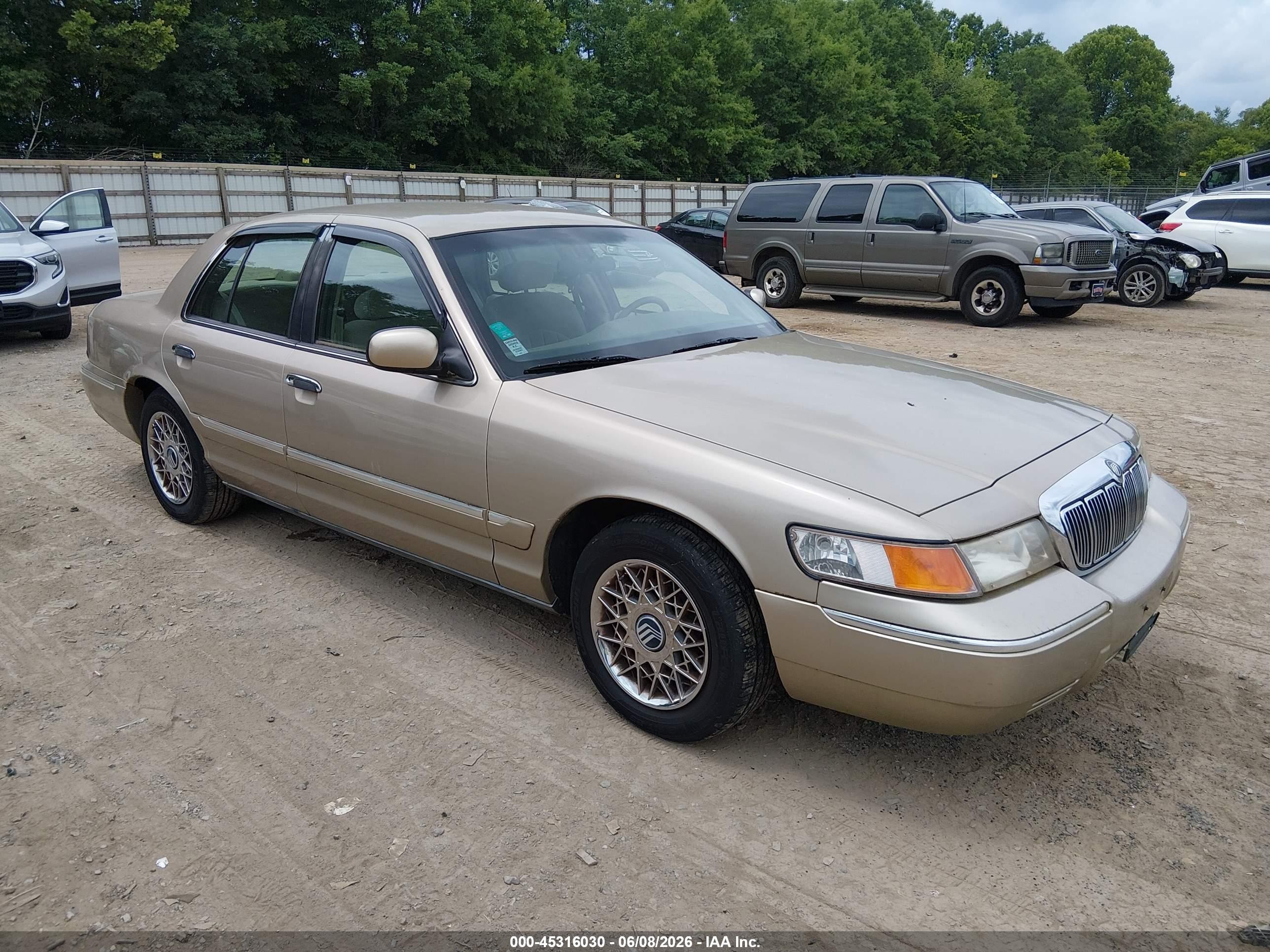 2000 Mercury Grand Marquis Gs Gold vin: 2MEFM74W5YX738989