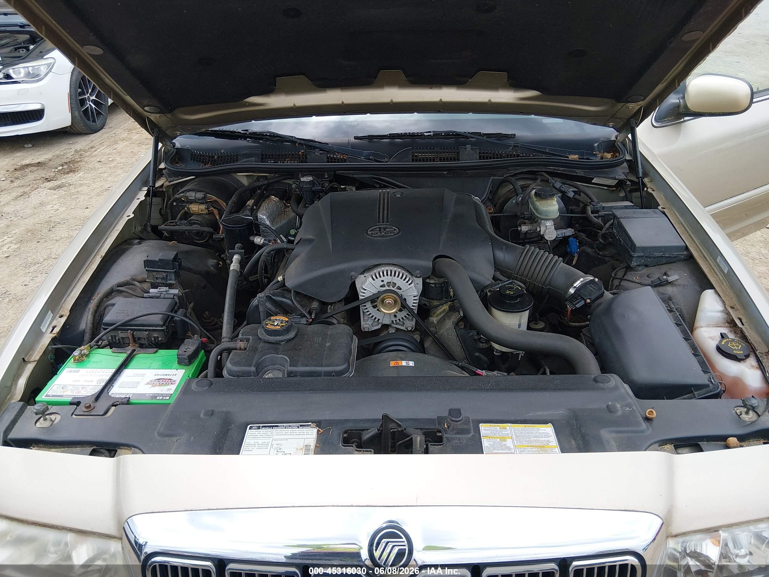 2000 Mercury Grand Marquis Gs Gold vin: 2MEFM74W5YX738989
