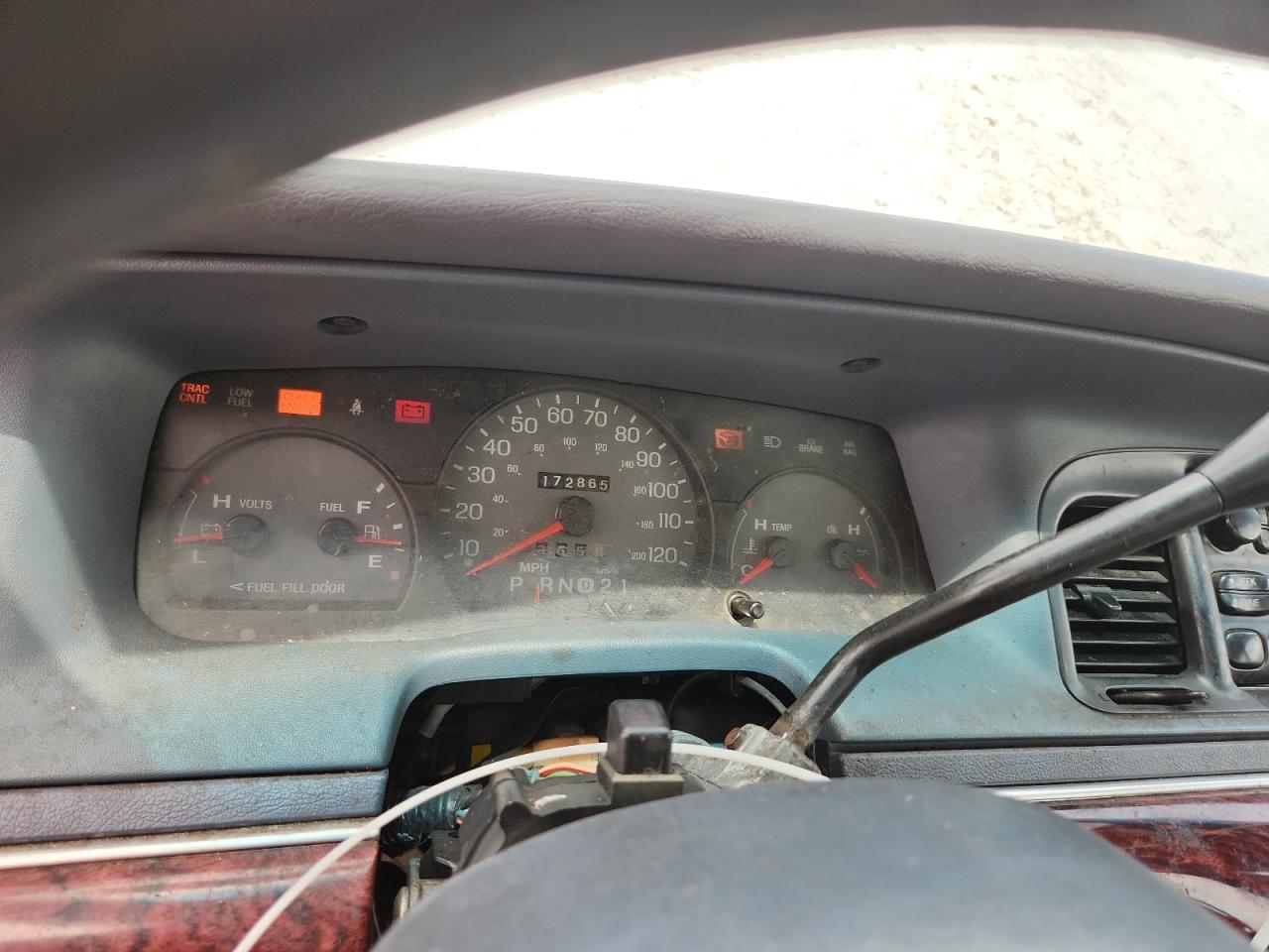 2001 Mercury Grand Marquis Gs White vin: 2MEFM74W61X610329 Damage: Warning Light - Engine, On, Unacceptable