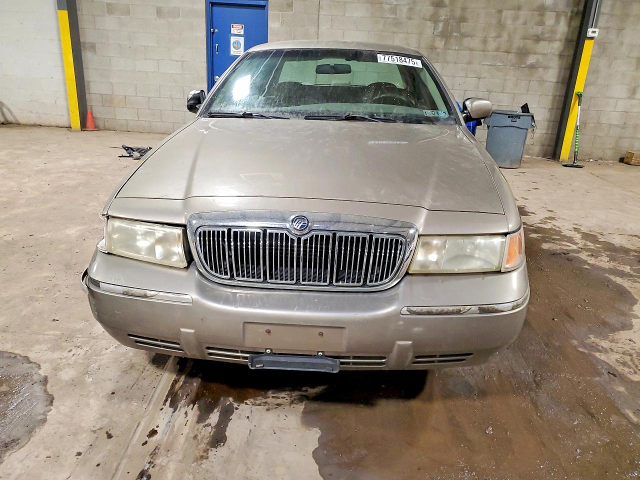 2002 Mercury Grand Marquis Gs Tan vin: 2MEFM74W62X621297