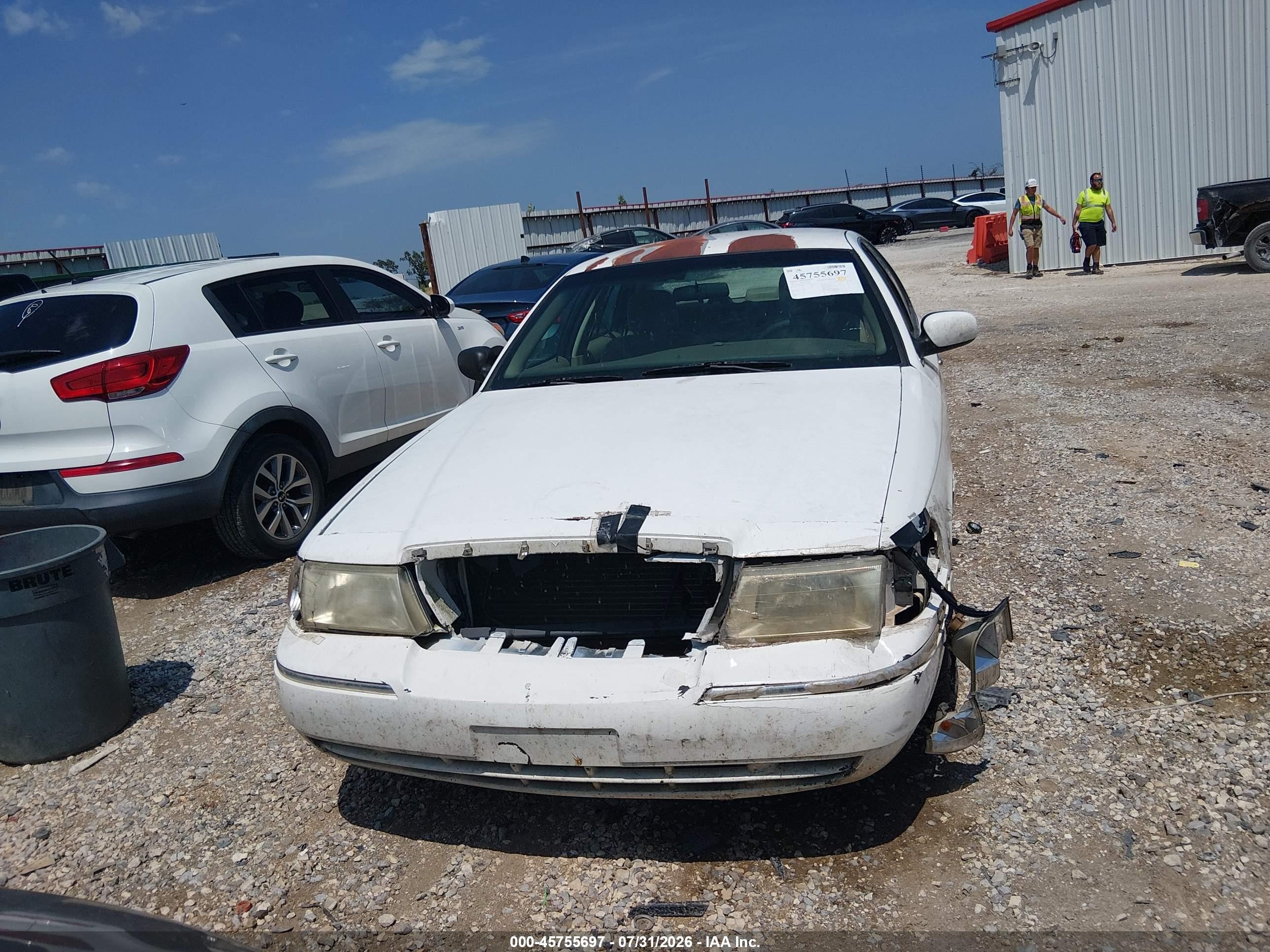 2003 Mercury Grand Marquis Gs White vin: 2MEFM74W63X629420