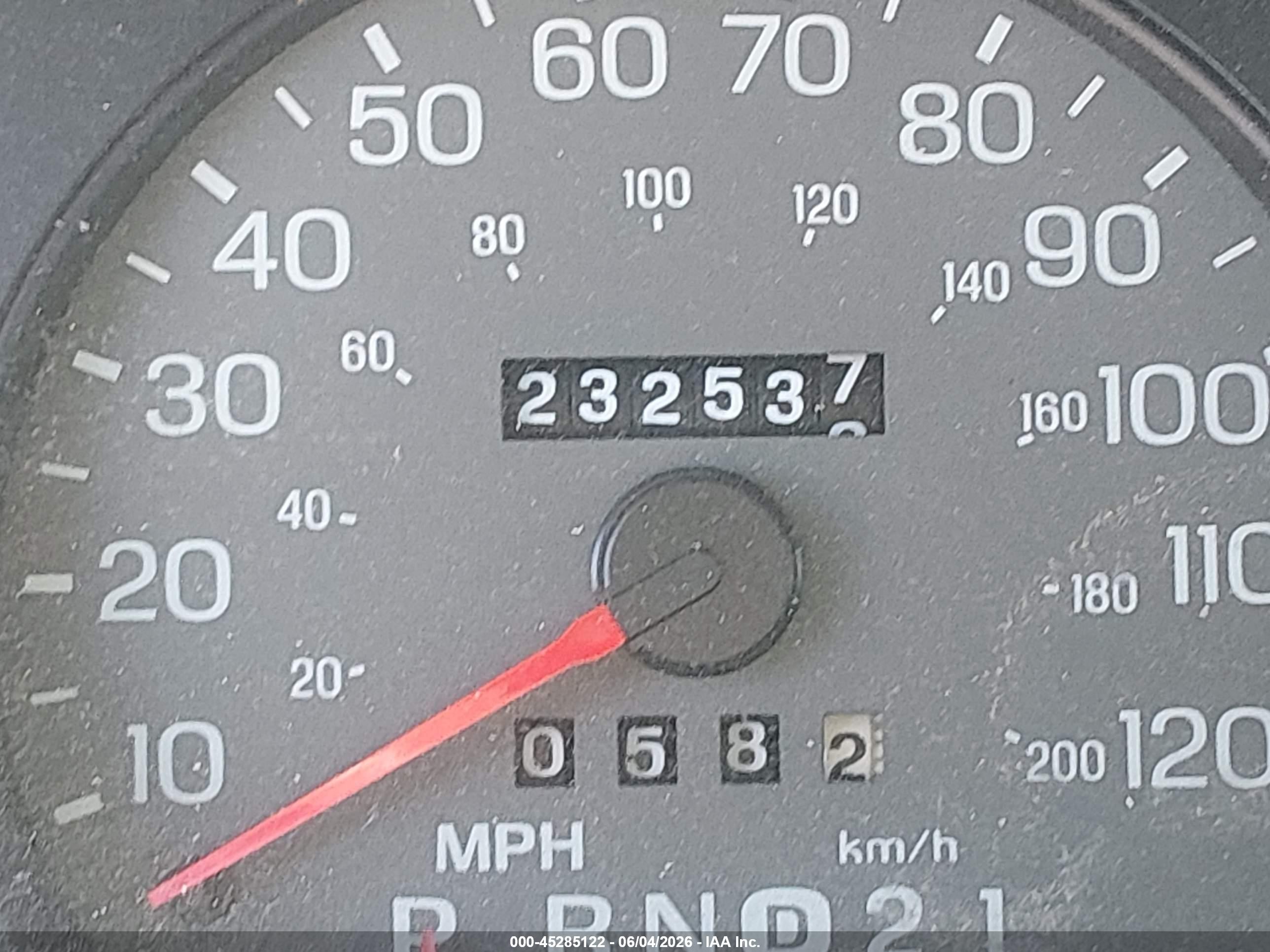2003 Mercury Grand Marquis Gs Tan vin: 2MEFM74W63X649960