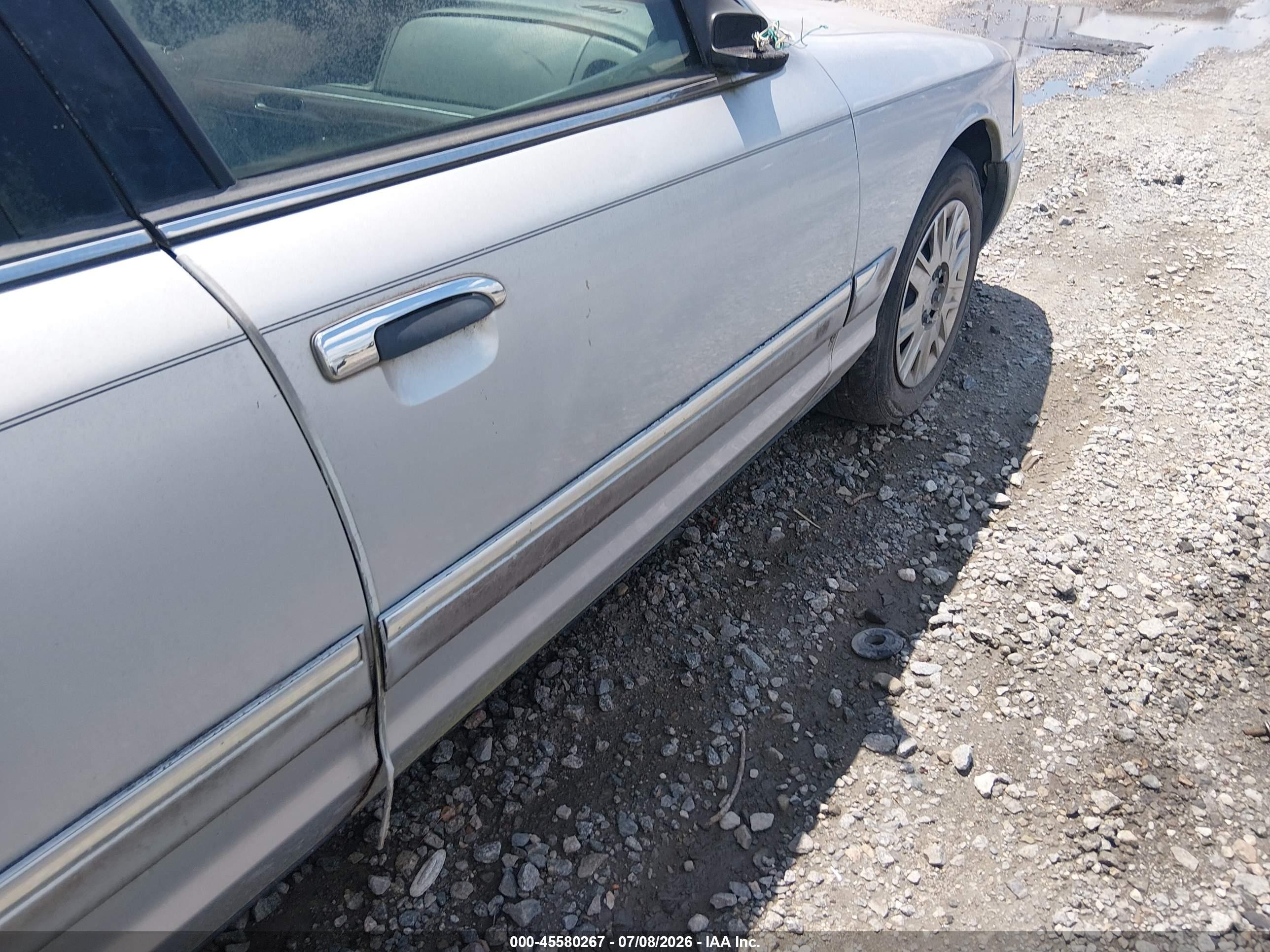 2003 Mercury Grand Marquis Gs Silver vin: 2MEFM74W63X650414