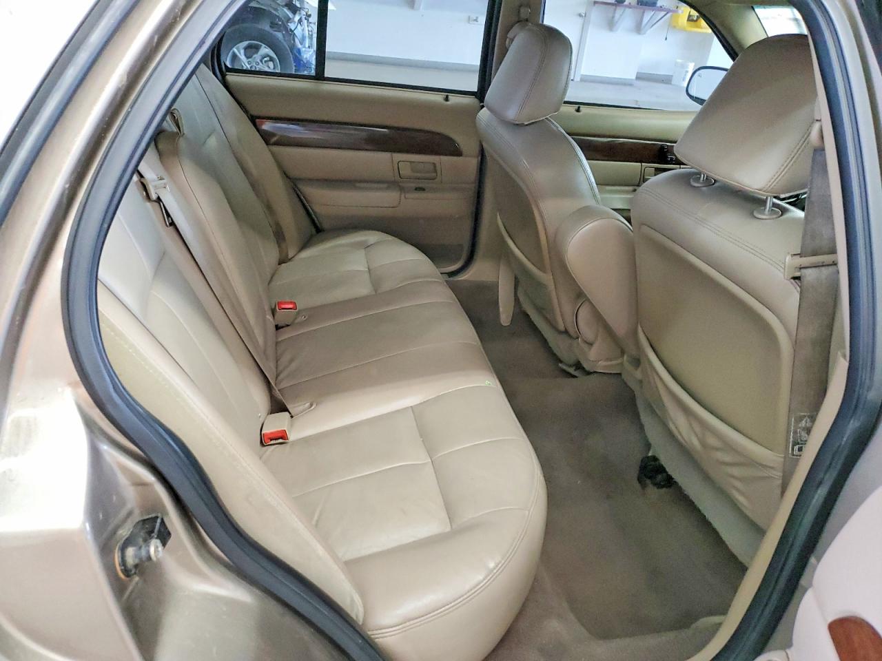 2003 Mercury Grand Marquis Gs Tan vin: 2MEFM74W63X703449
