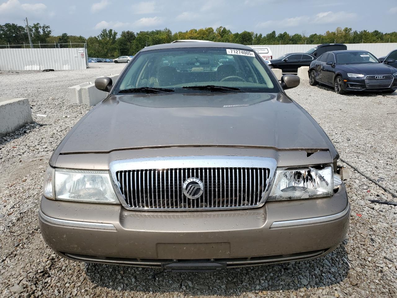 2004 Mercury Grand Marquis Gs Beige vin: 2MEFM74W64X657106