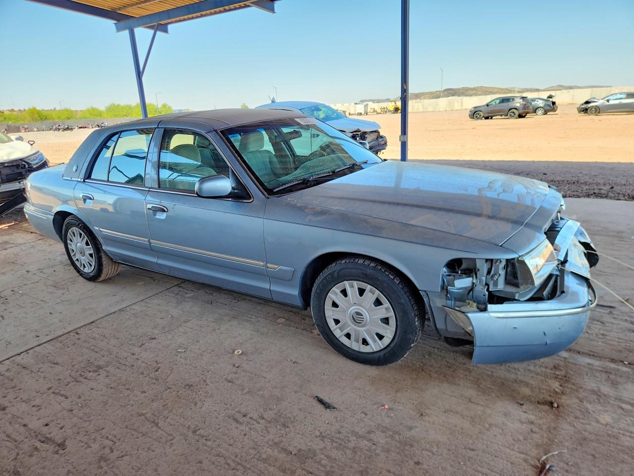 2004 Mercury Grand Marquis Gs Blue vin: 2MEFM74W64X679834