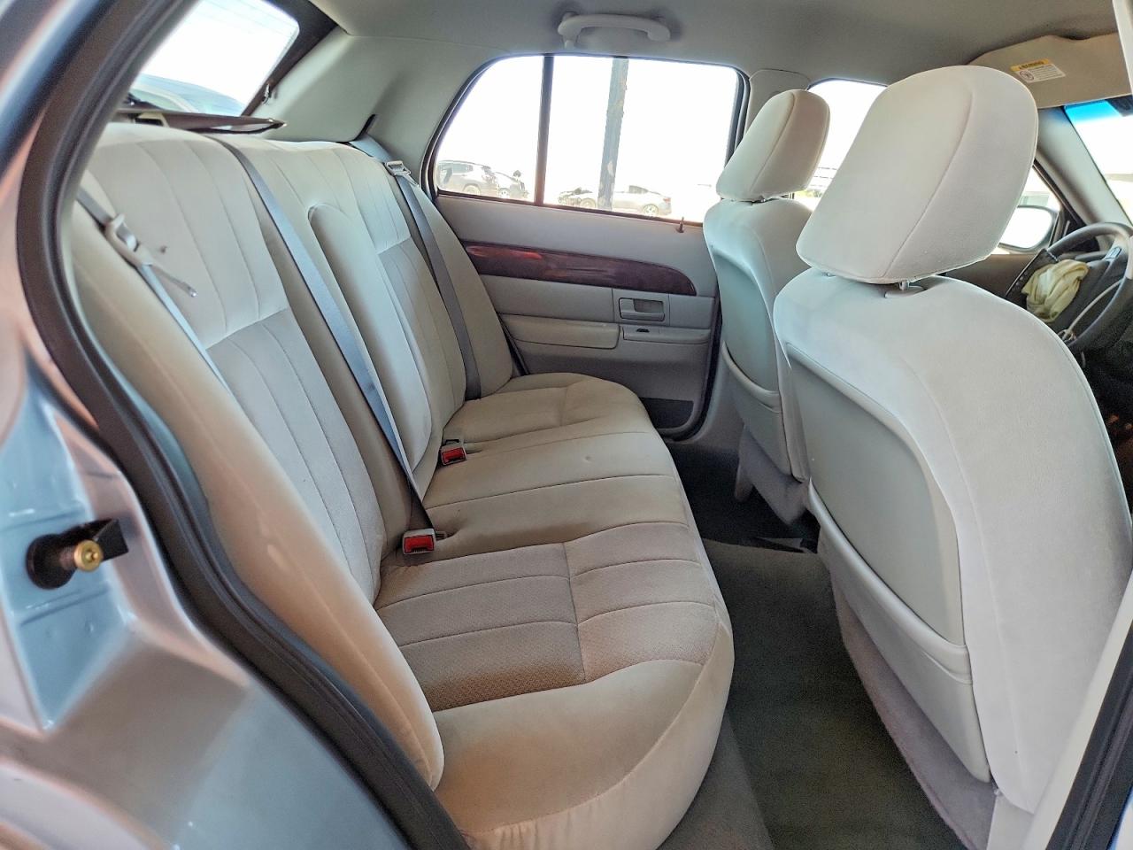 2004 Mercury Grand Marquis Gs Blue vin: 2MEFM74W64X679834