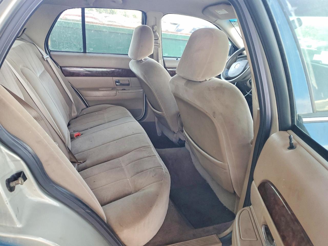 2005 Mercury Grand Marquis Gs Blue vin: 2MEFM74W65X608277