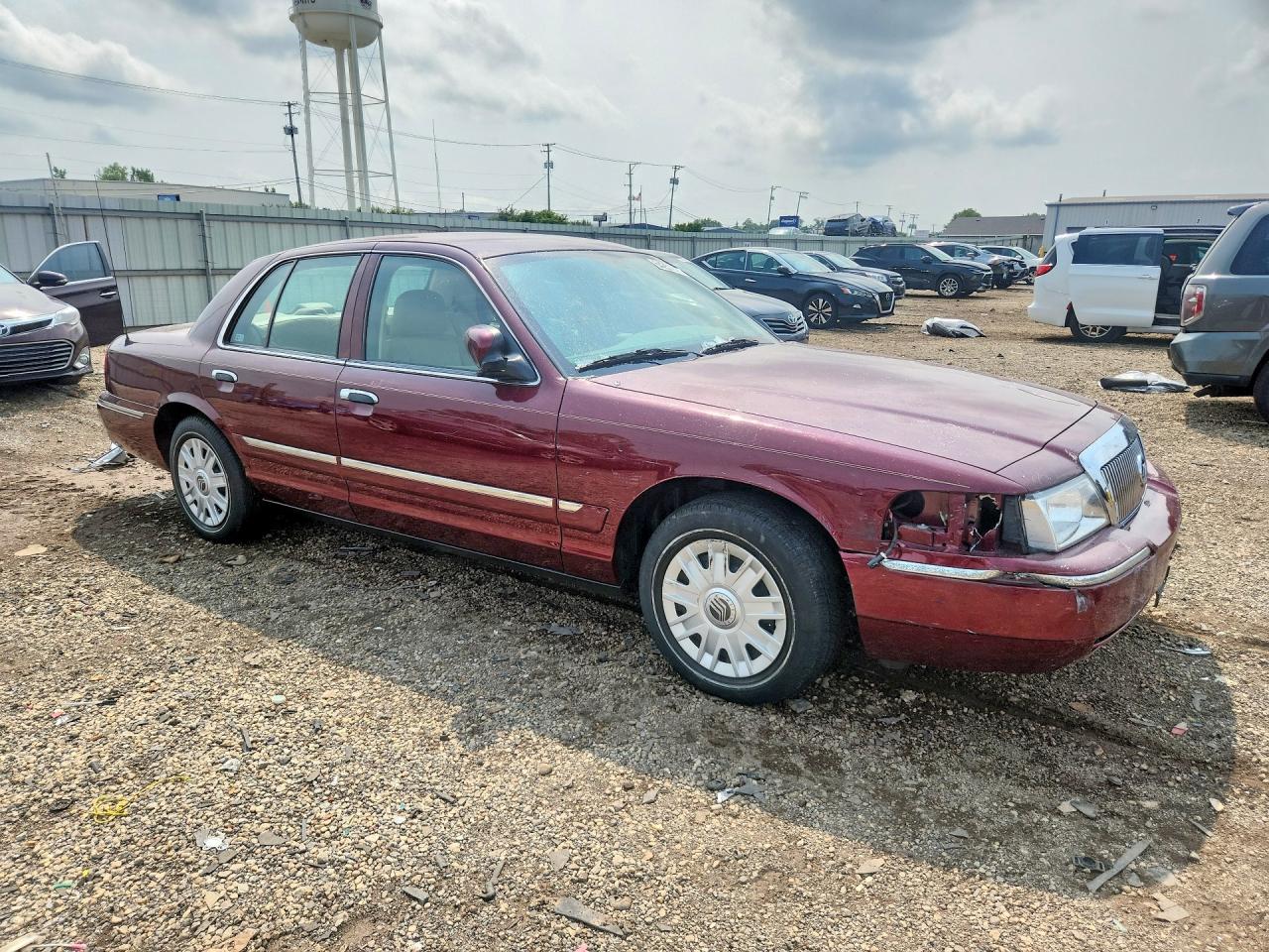 2005 Mercury Grand Marquis Gs Бордовый vin: 2MEFM74W65X634328