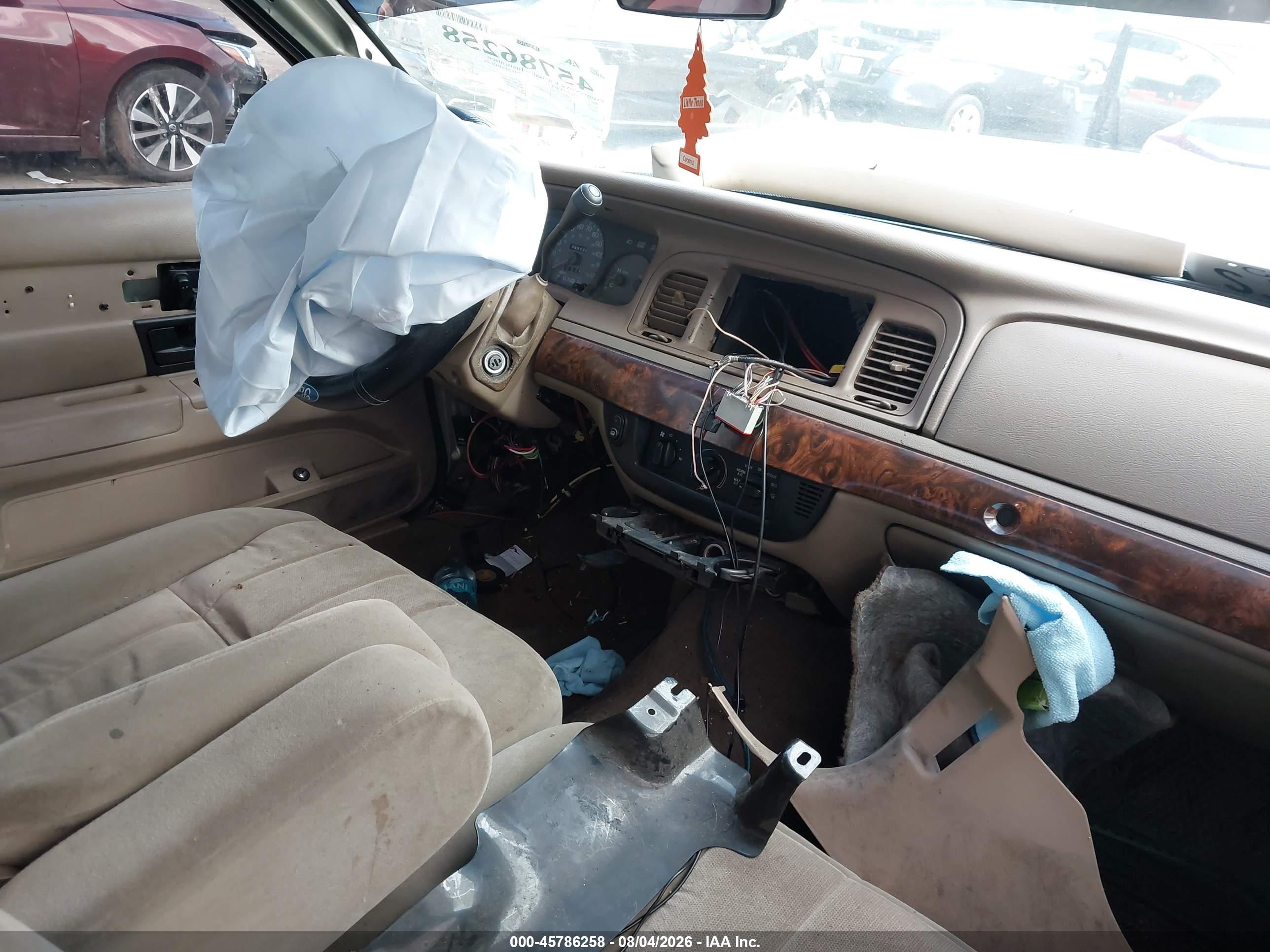 2005 Mercury Grand Marquis Gs Silver vin: 2MEFM74W65X637911