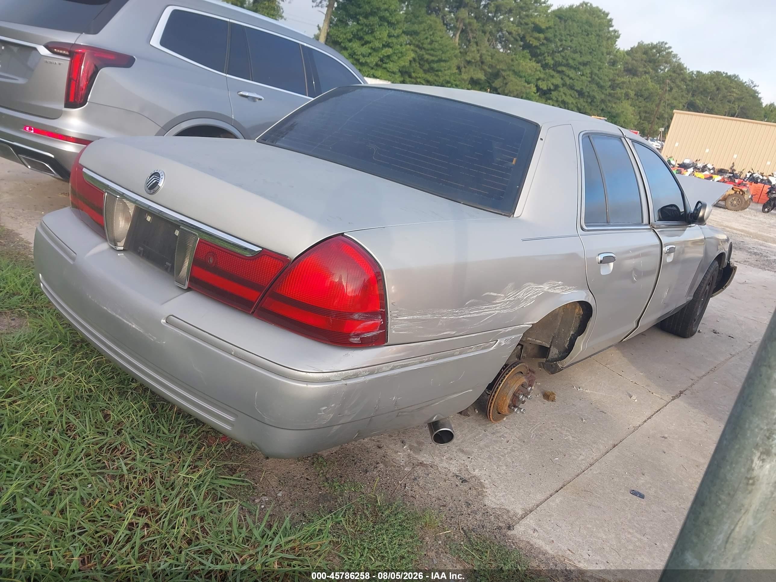 2005 Mercury Grand Marquis Gs Silver vin: 2MEFM74W65X637911