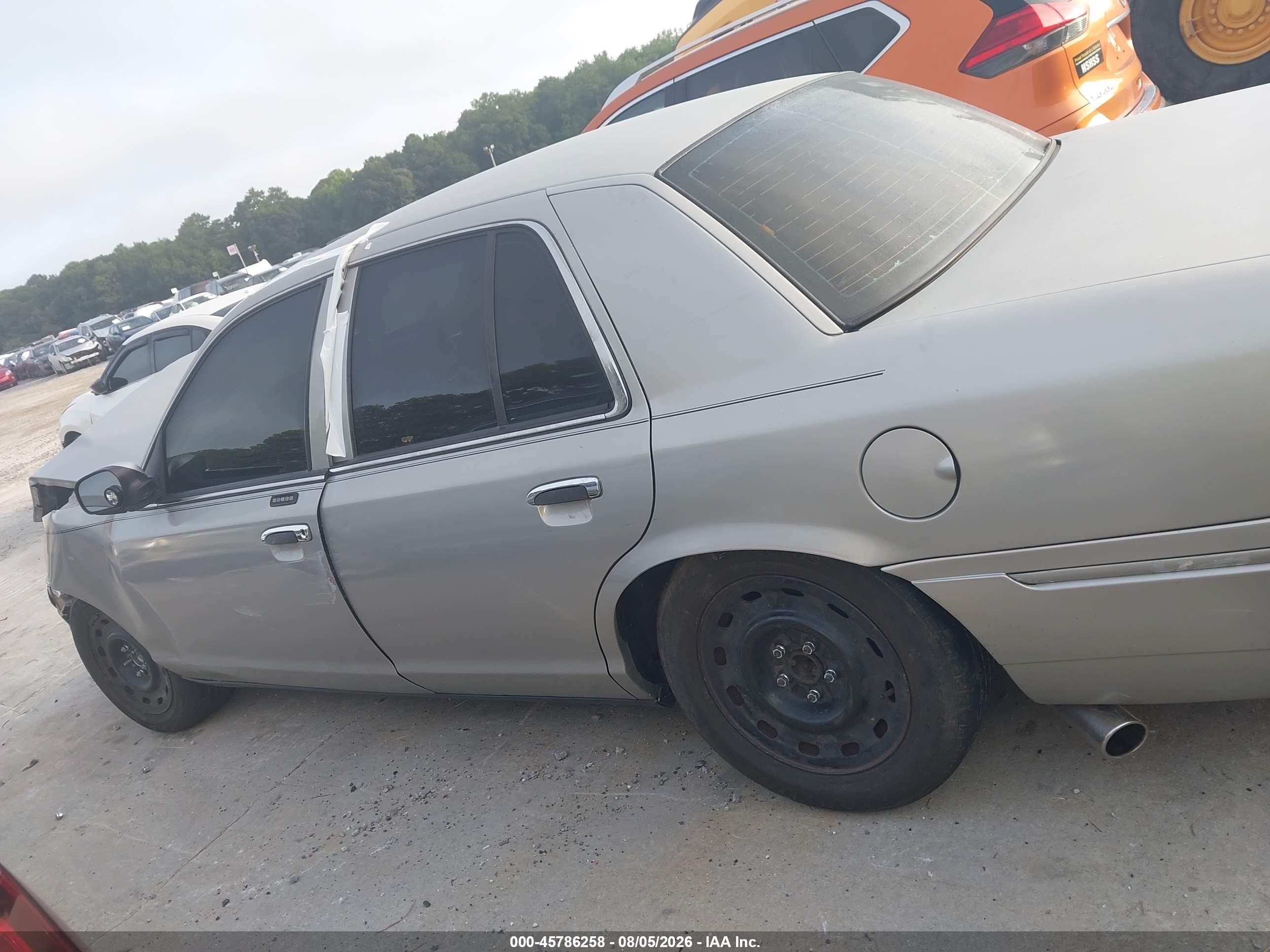 2005 Mercury Grand Marquis Gs Silver vin: 2MEFM74W65X637911