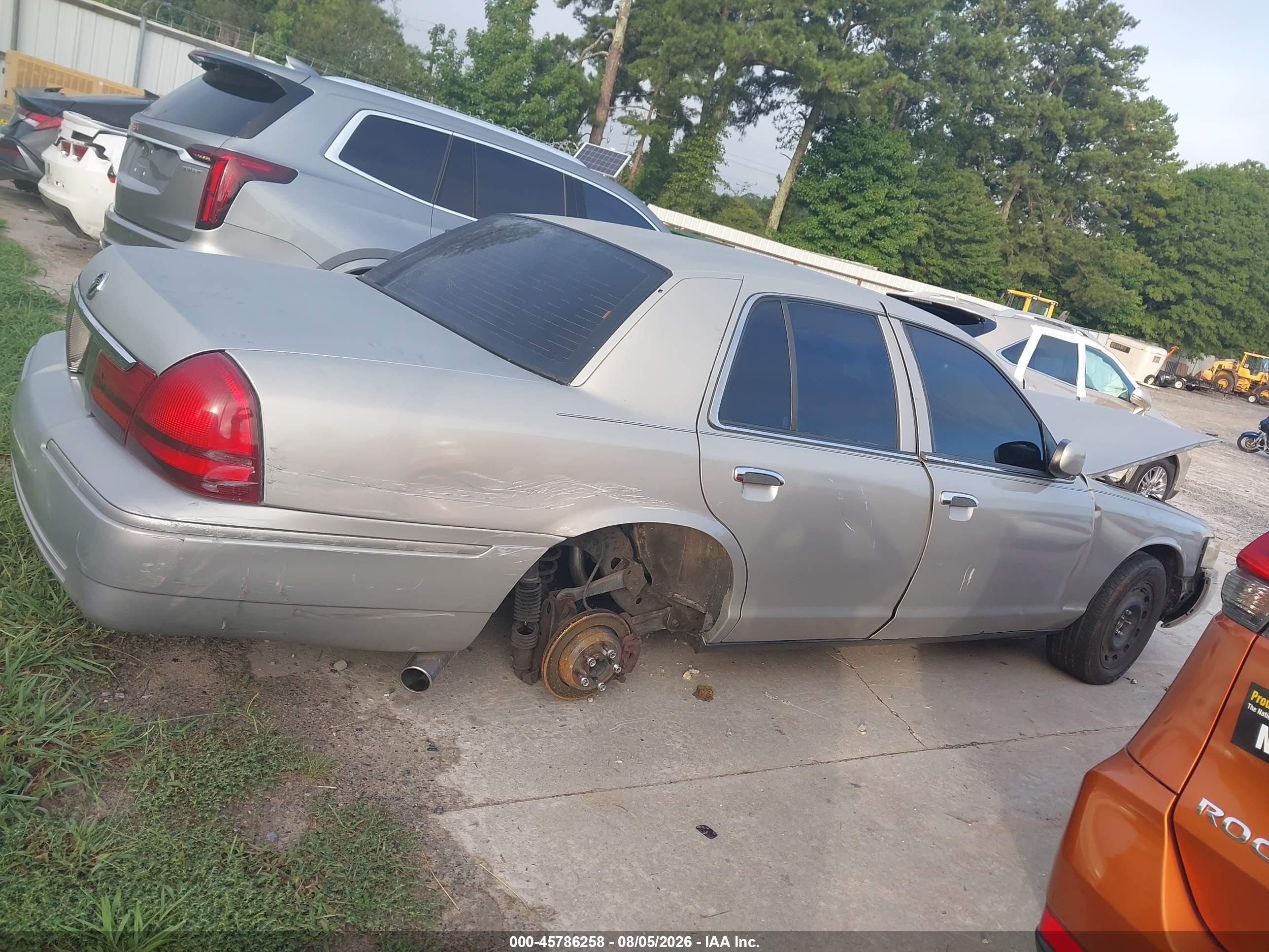 2005 Mercury Grand Marquis Gs Silver vin: 2MEFM74W65X637911