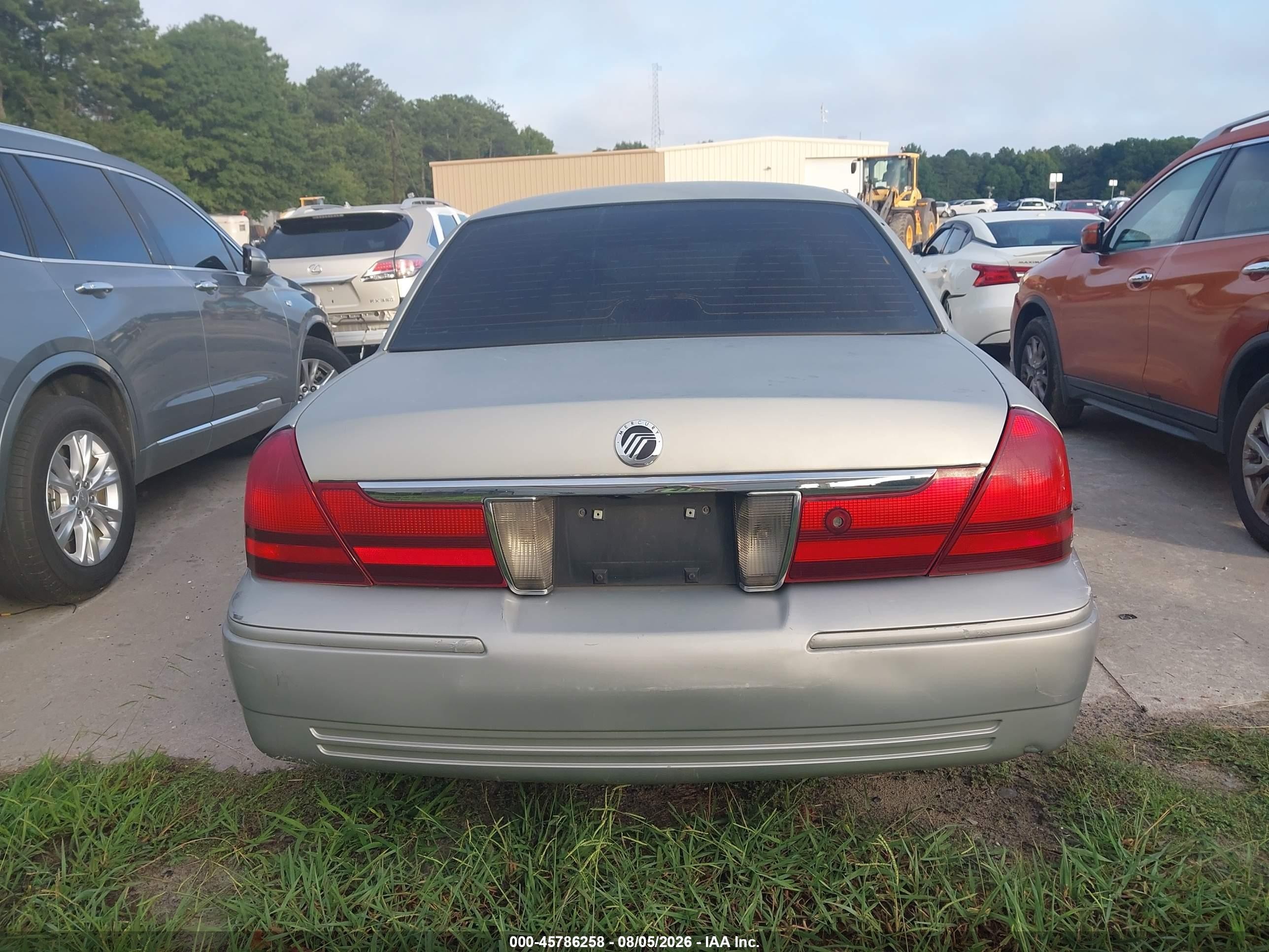 2005 Mercury Grand Marquis Gs Silver vin: 2MEFM74W65X637911