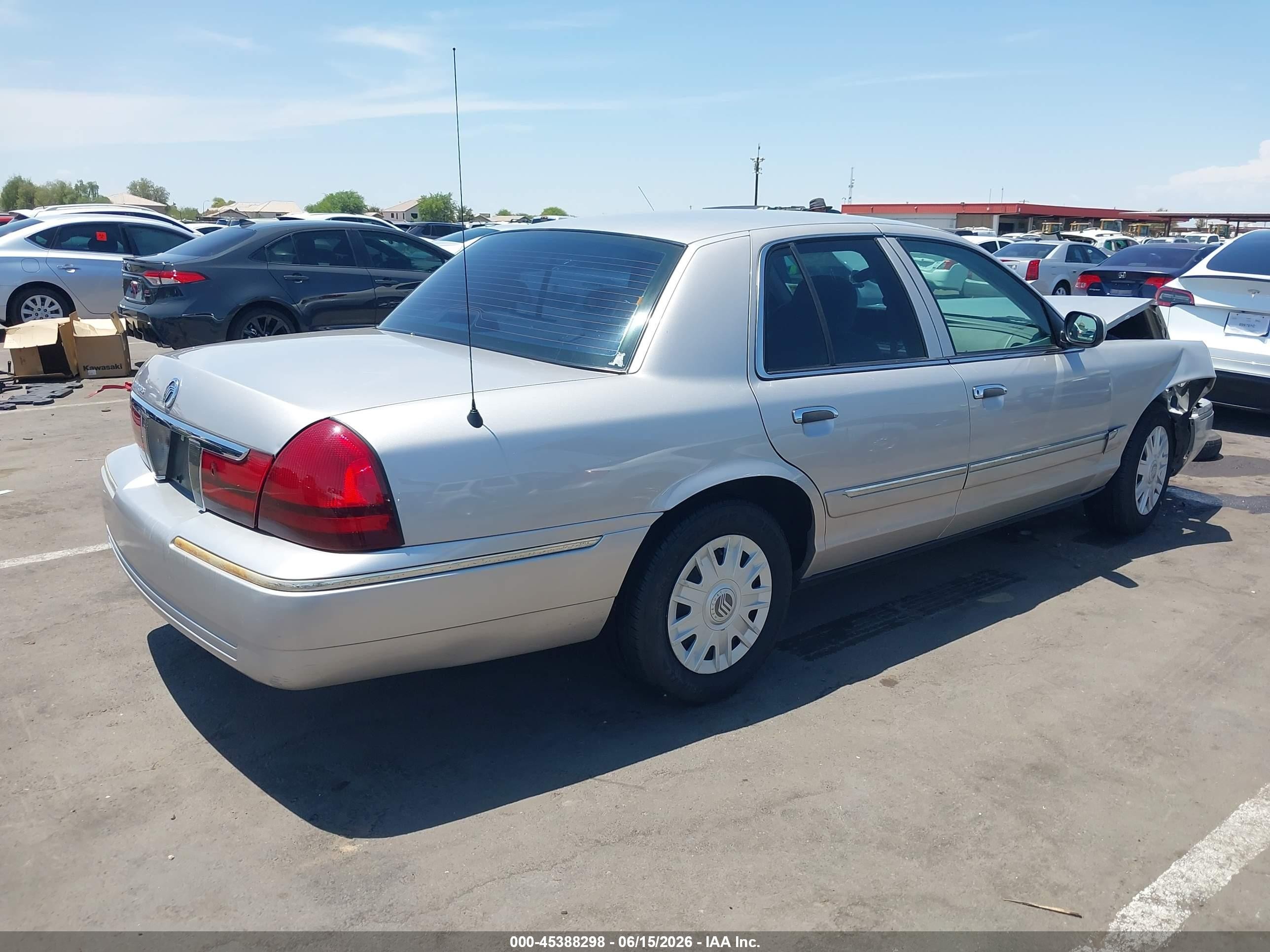 2005 Mercury Grand Marquis Gs Silver vin: 2MEFM74W65X663411