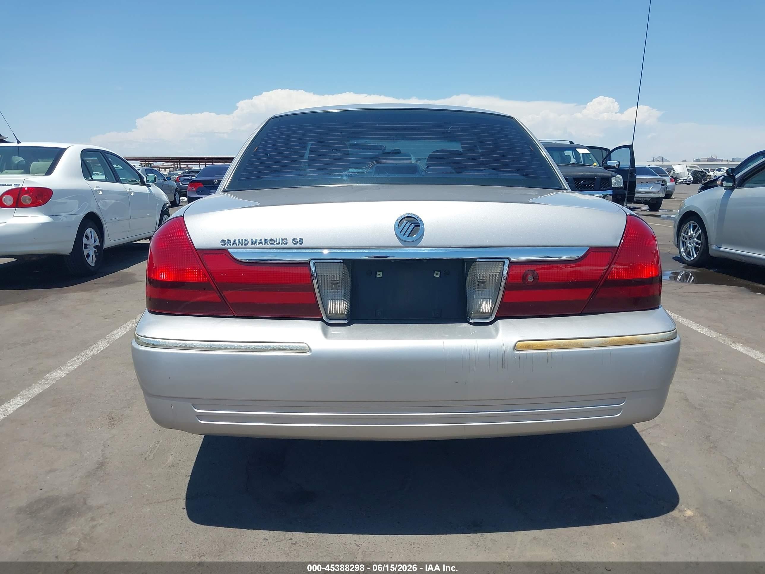 2005 Mercury Grand Marquis Gs Silver vin: 2MEFM74W65X663411