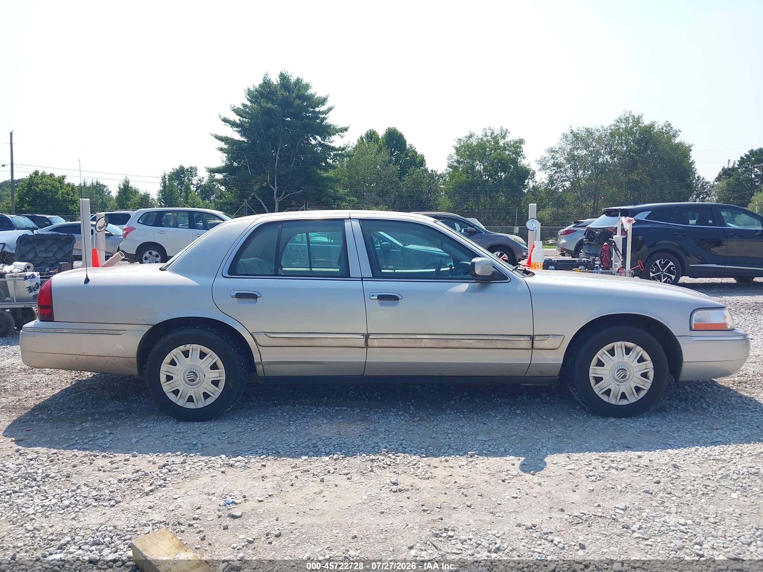 2005 Mercury Grand Marquis Gs Silver vin: 2MEFM74W65X673887