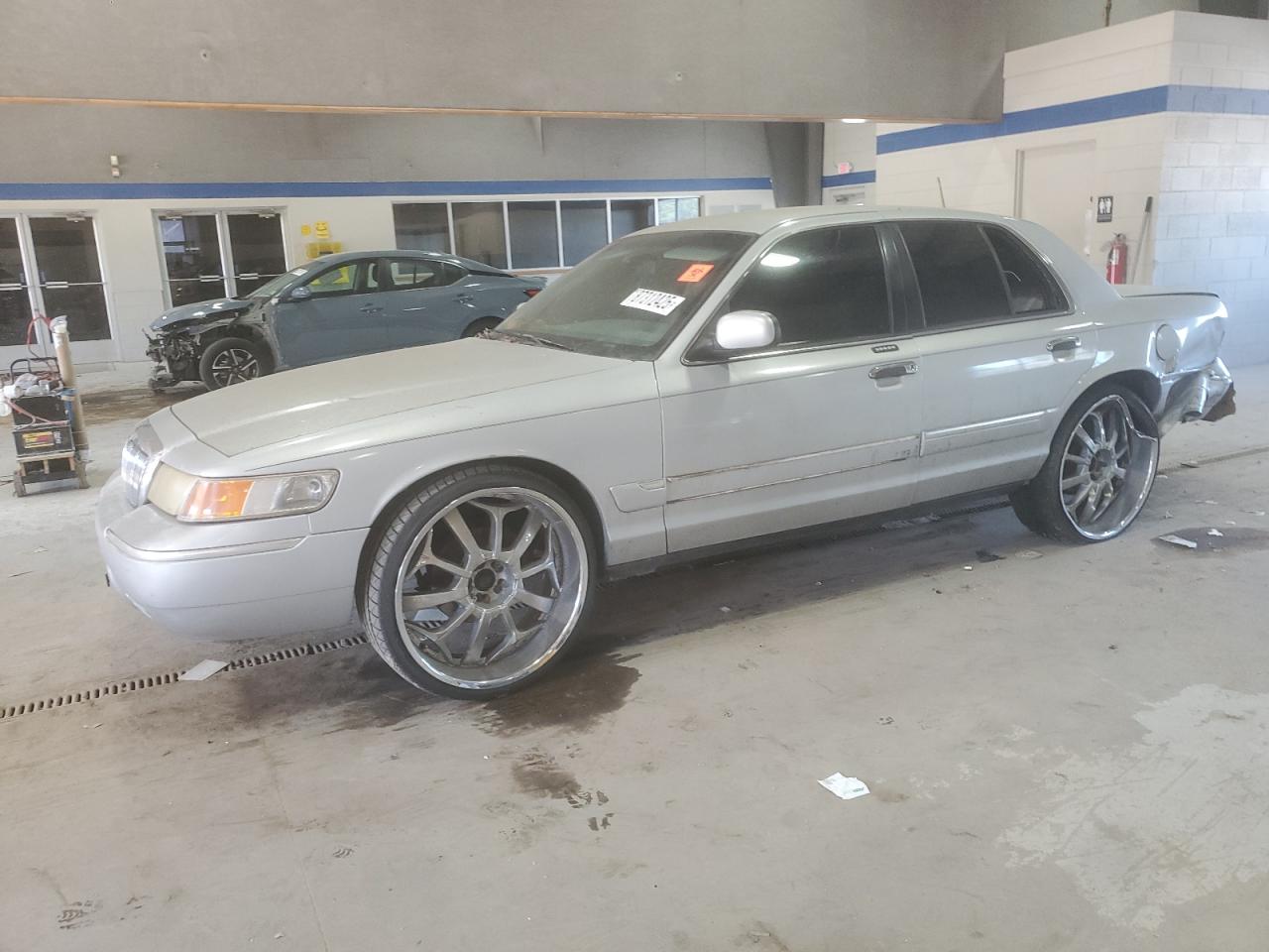 2001 Mercury Grand Marquis Gs Silver vin: 2MEFM74W71X681863