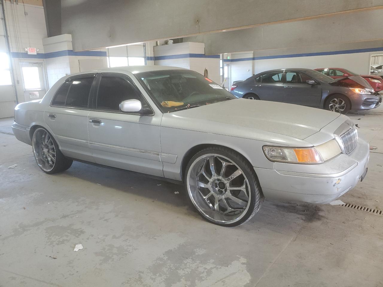 2001 Mercury Grand Marquis Gs Silver vin: 2MEFM74W71X681863