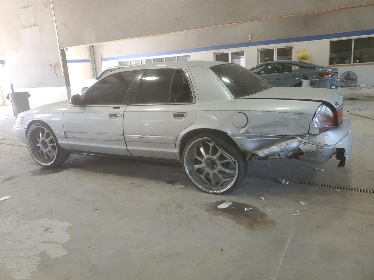 2001 Mercury Grand Marquis Gs Silver vin: 2MEFM74W71X681863