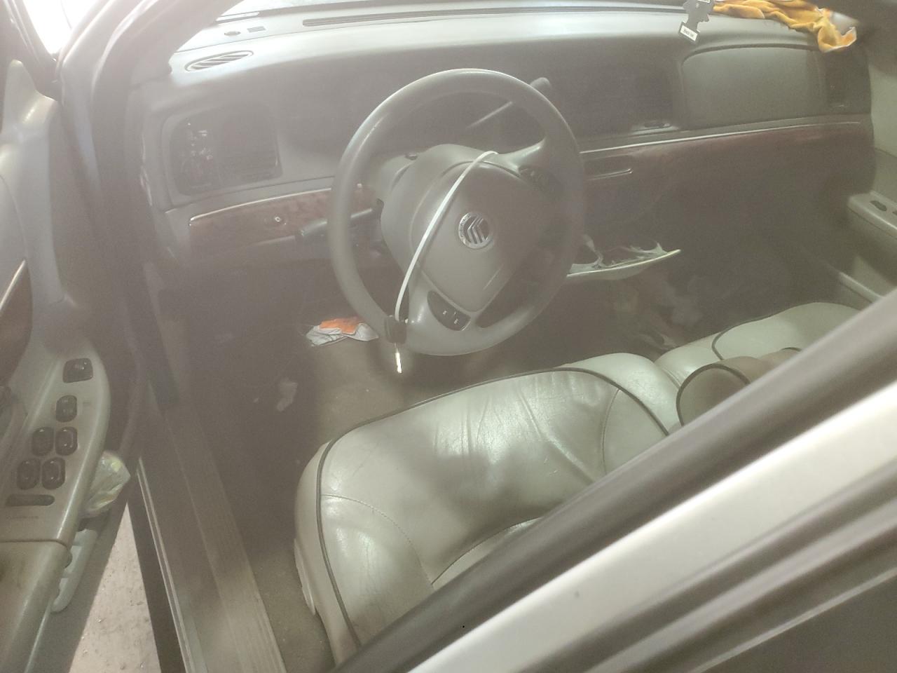 2001 Mercury Grand Marquis Gs Silver vin: 2MEFM74W71X681863