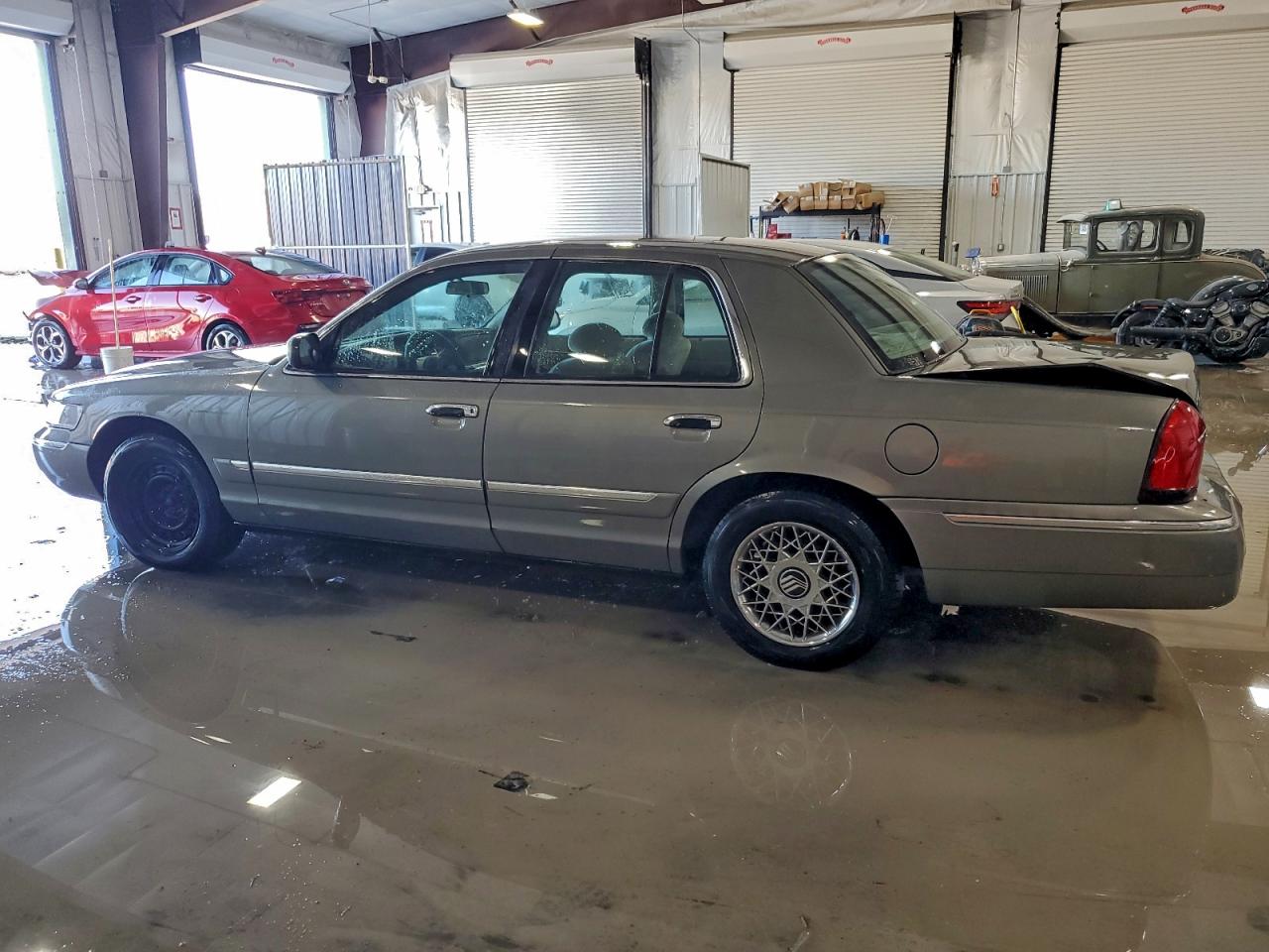 2002 Mercury Grand Marquis Gs Gray vin: 2MEFM74W72X655748