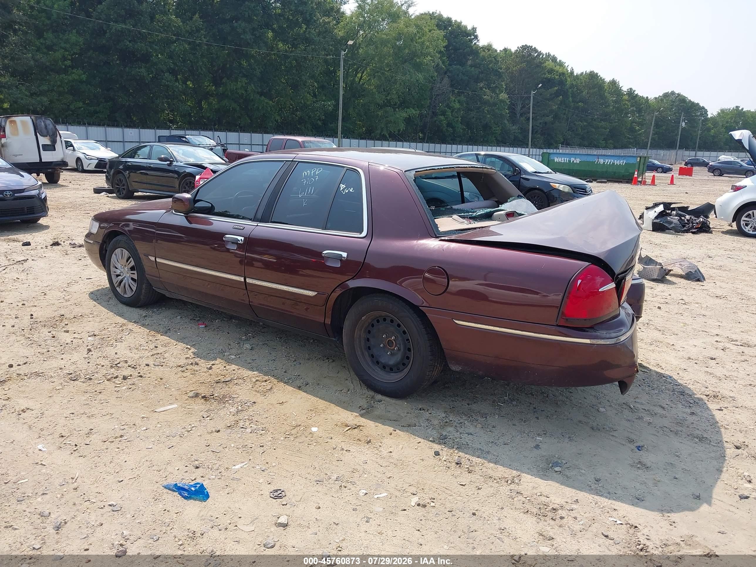 2002 Mercury Grand Marquis Gs Темно-бордовый vin: 2MEFM74W72X667107