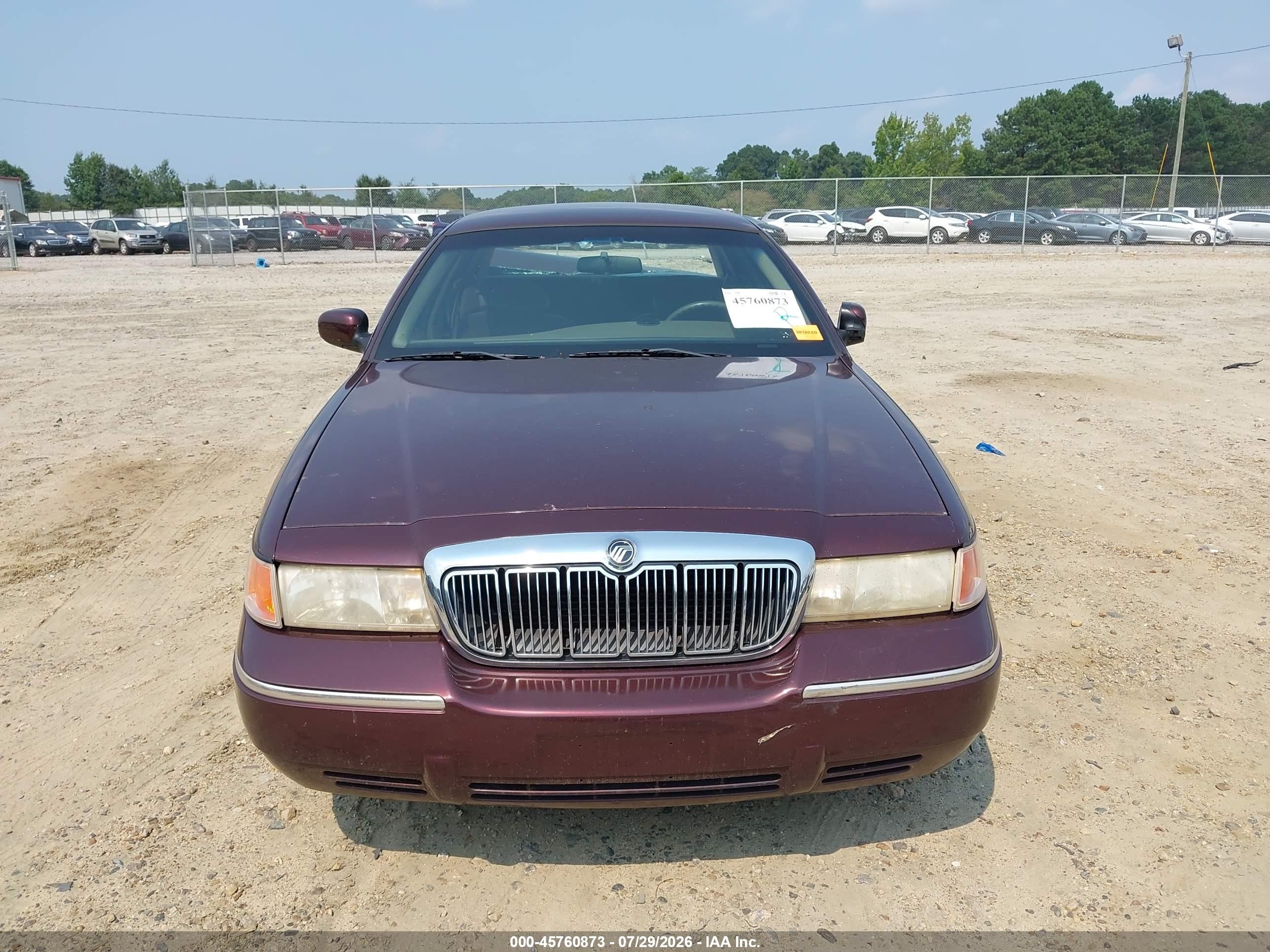 2002 Mercury Grand Marquis Gs Темно-бордовый vin: 2MEFM74W72X667107