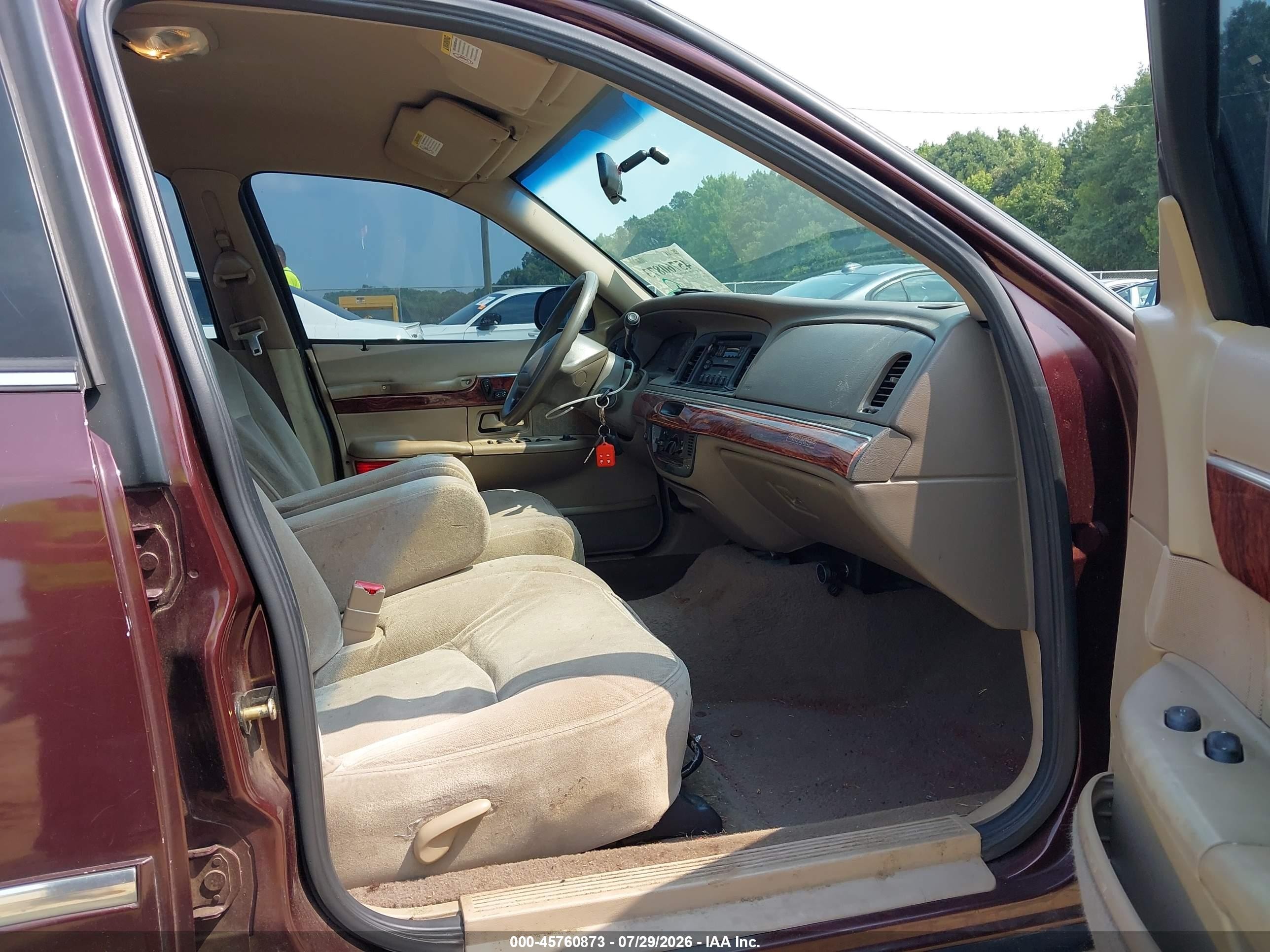 2002 Mercury Grand Marquis Gs Темно-бордовый vin: 2MEFM74W72X667107