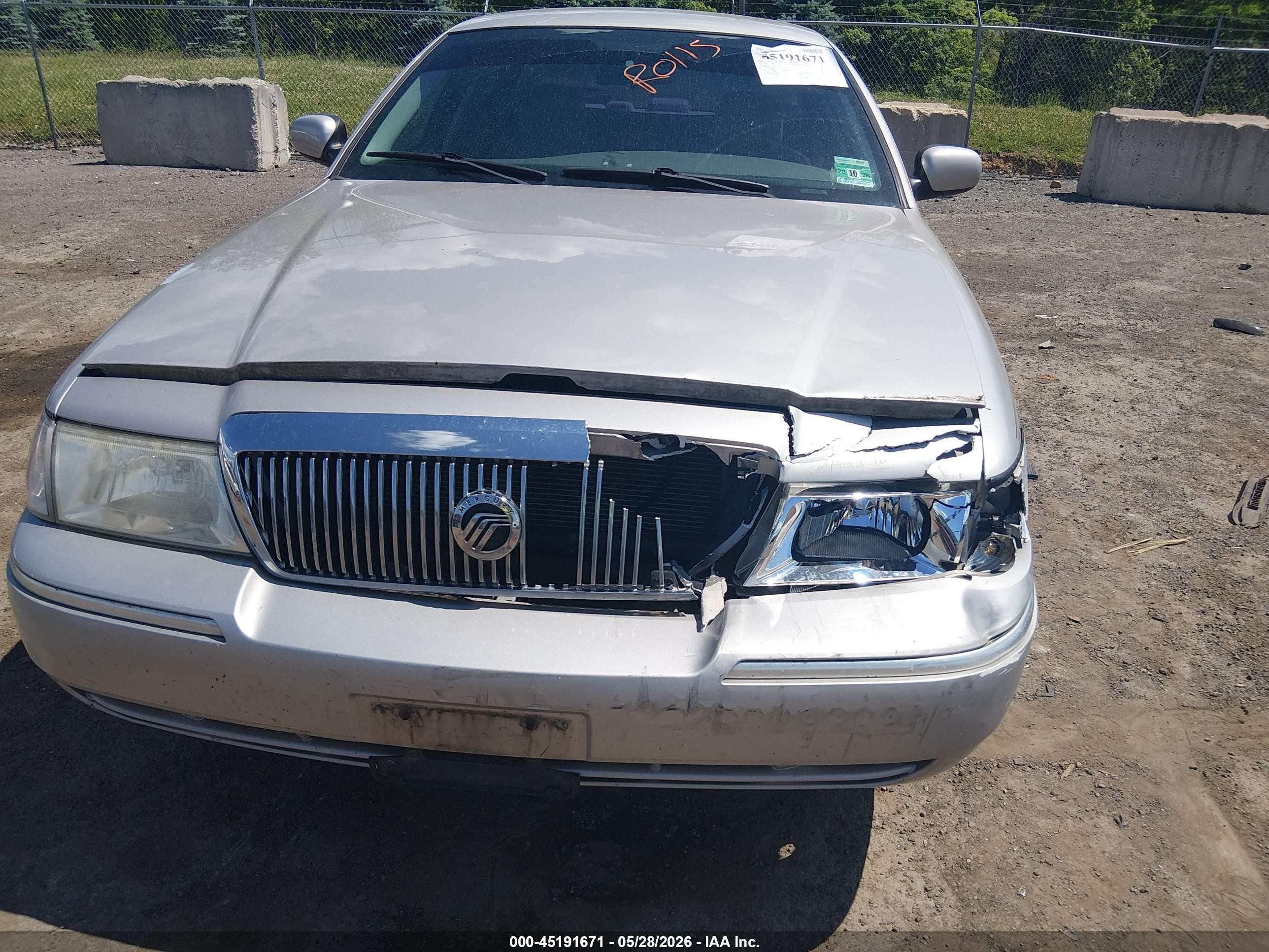 2003 Mercury Grand Marquis Gs Silver vin: 2MEFM74W73X700219