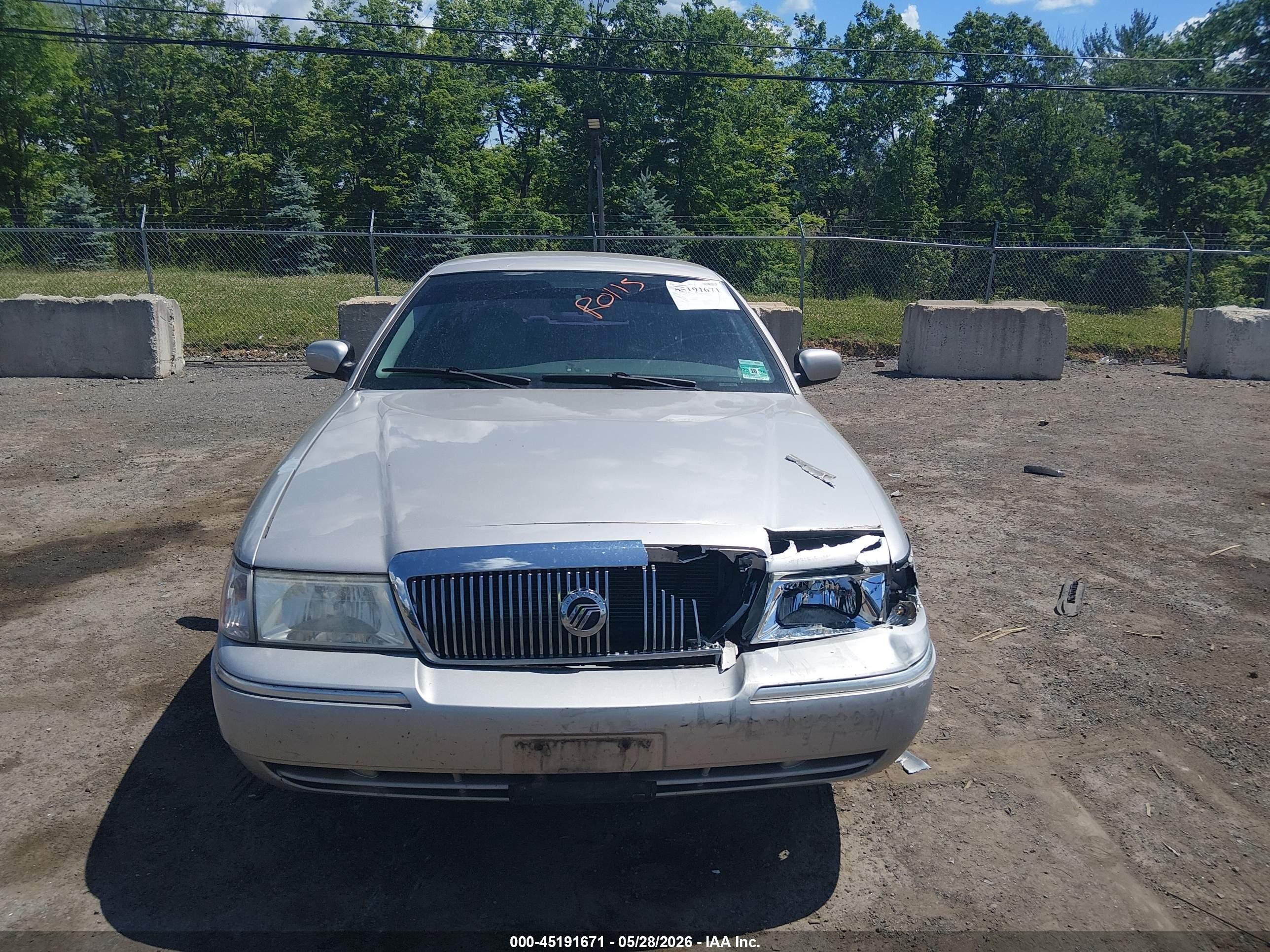 2003 Mercury Grand Marquis Gs Silver vin: 2MEFM74W73X700219