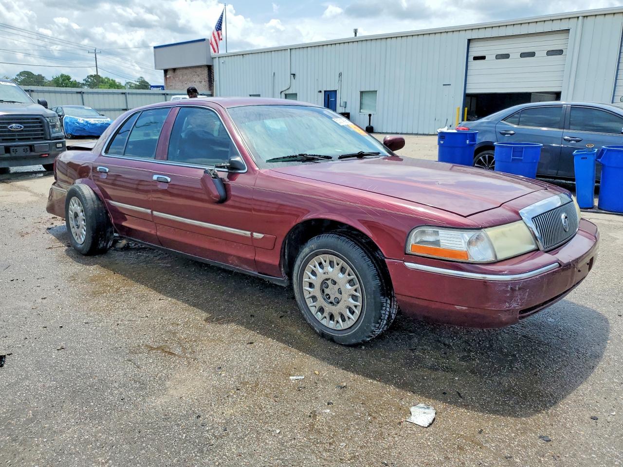 2004 Mercury Grand Marquis Gs Burgundy vin: 2MEFM74W74X604379