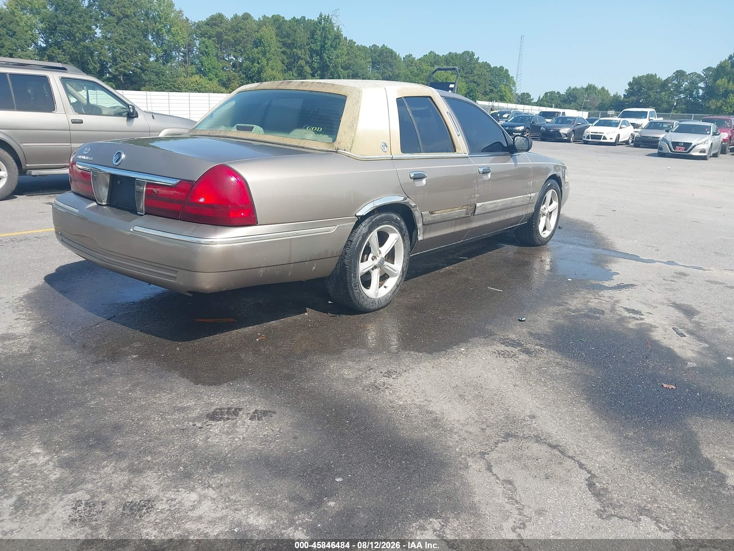 2004 Mercury Grand Marquis Gs Бежевый vin: 2MEFM74W74X684668