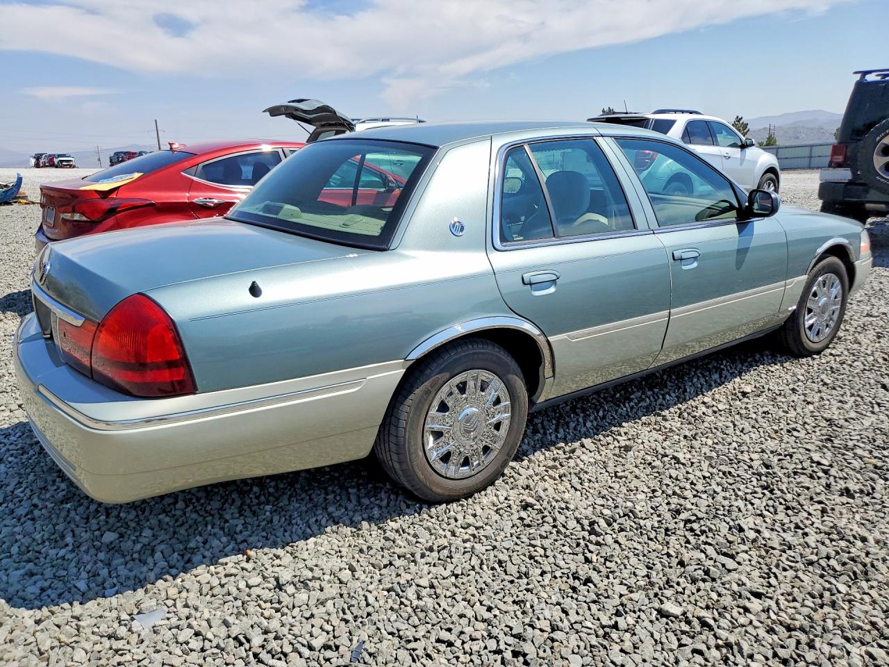 2005 Mercury Grand Marquis Gs Green vin: 2MEFM74W75X609874