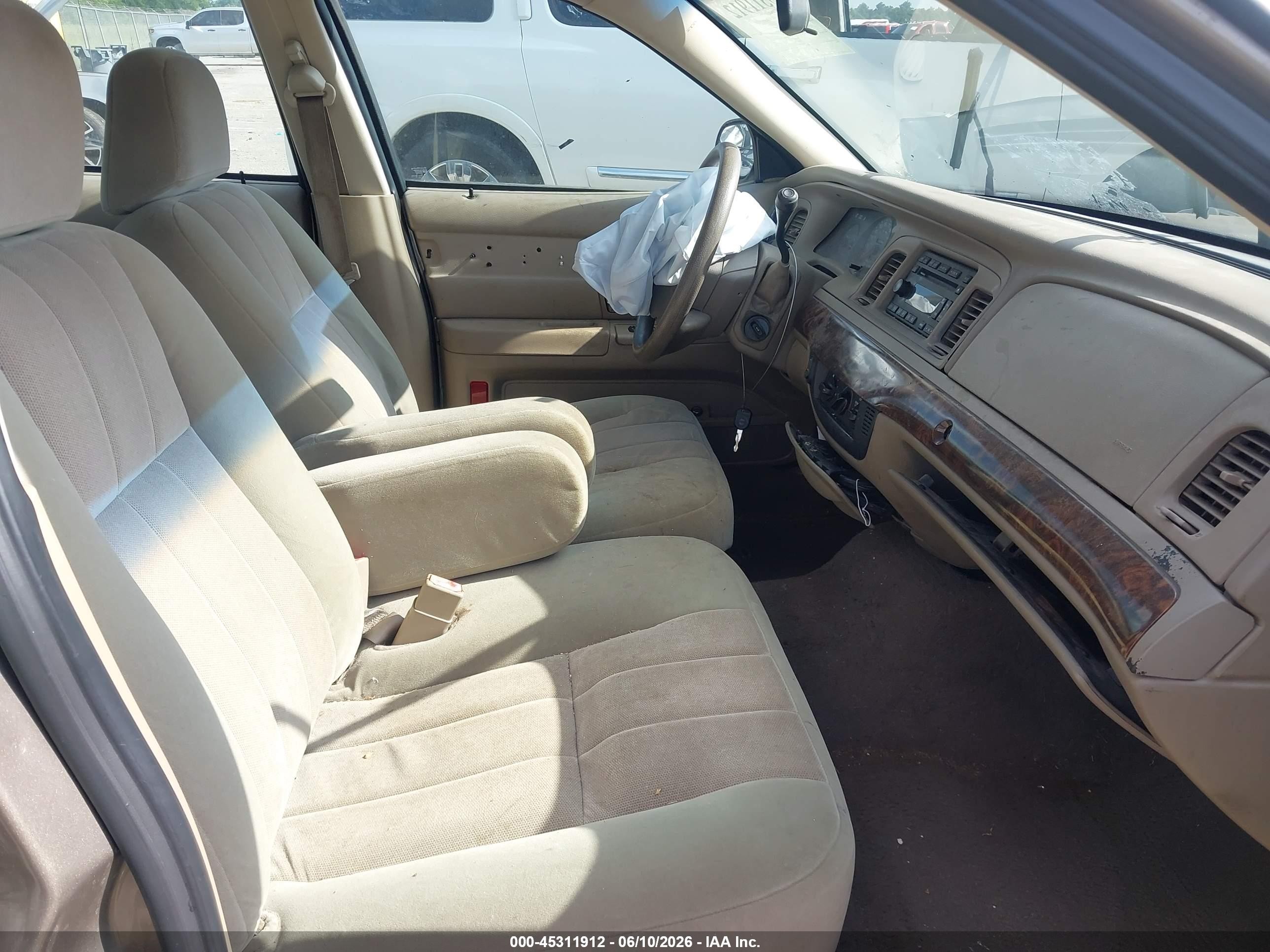 2005 Mercury Grand Marquis Gs Brown vin: 2MEFM74W75X667063