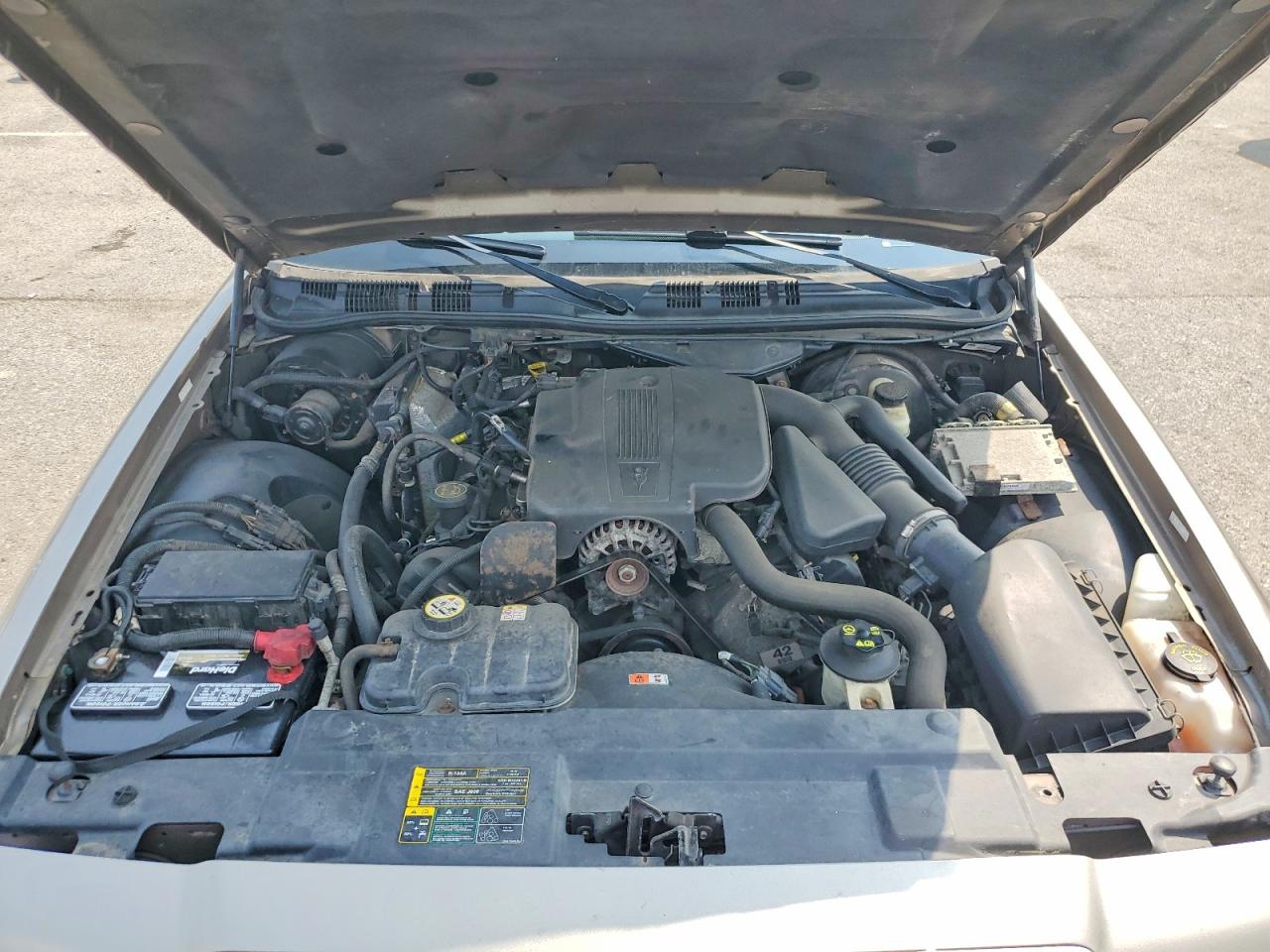 2005 Mercury Grand Marquis Tan vin: 2MEFM74W75X674868