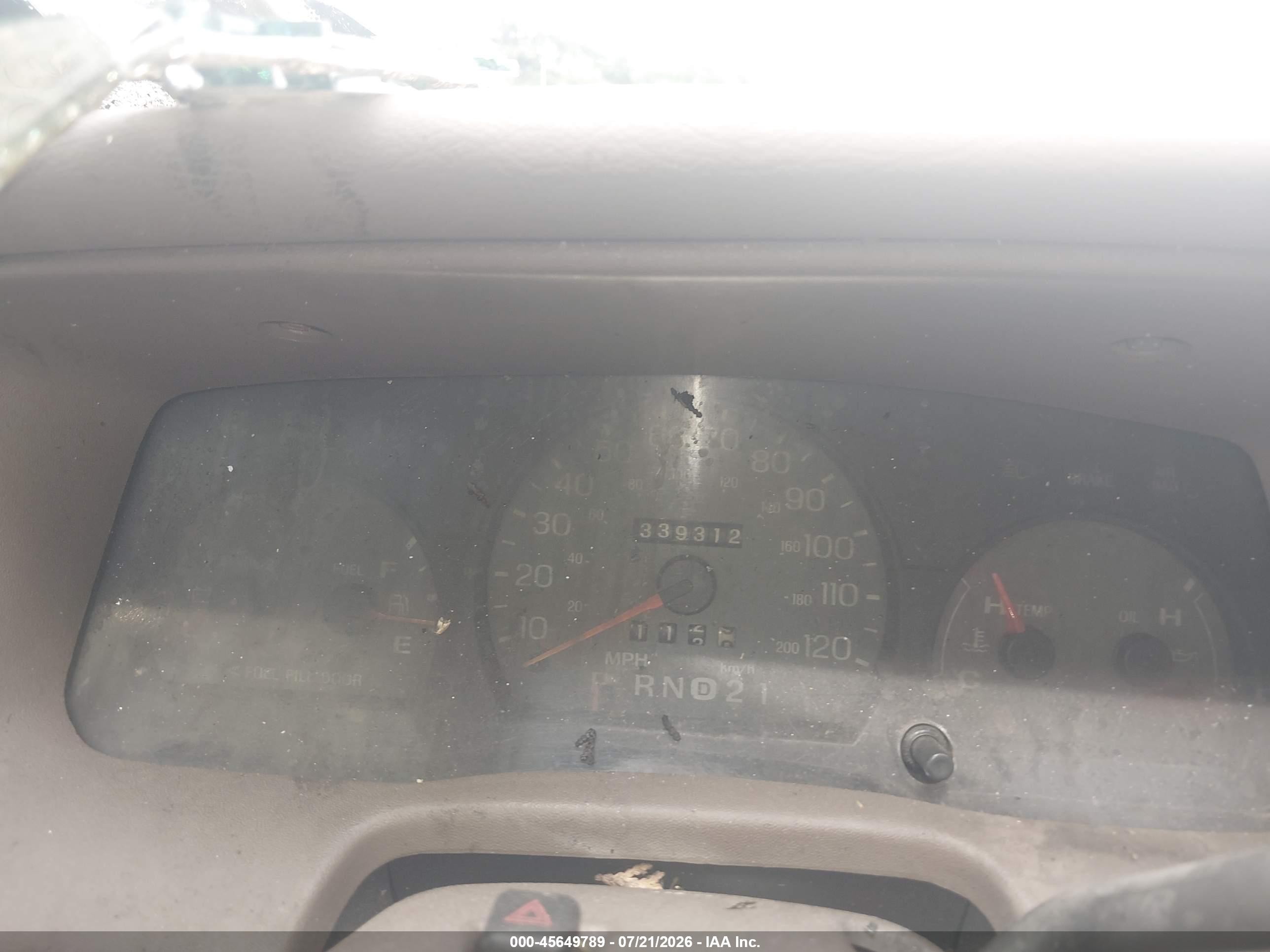 1998 Mercury Grand Marquis   Gold vin: 2MEFM74W7WX692661