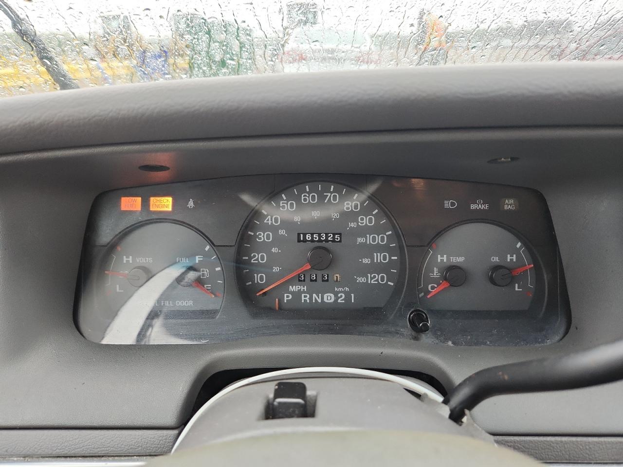 2002 Mercury Grand Marquis Gs Silver vin: 2MEFM74W82X663986