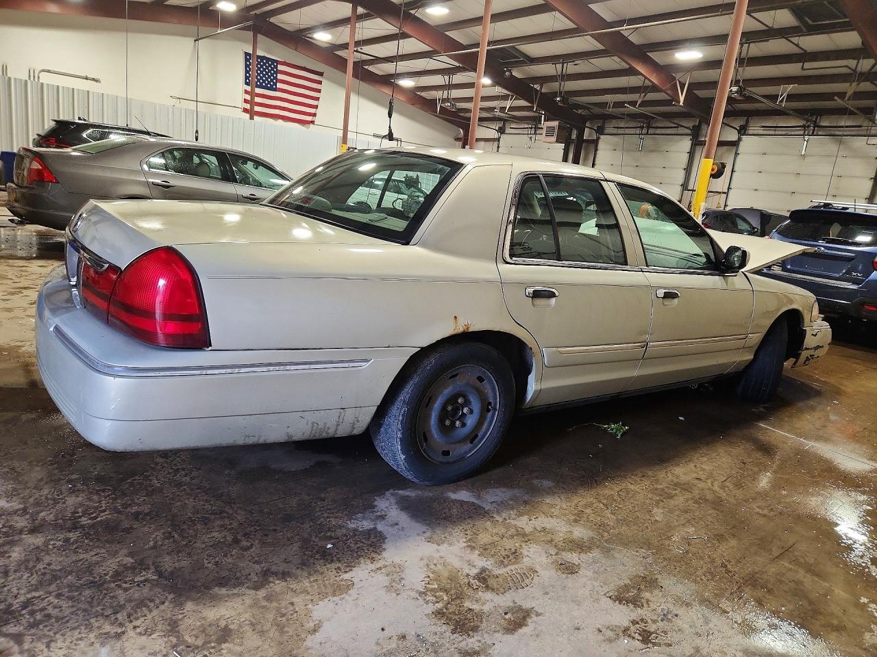 2003 Mercury Grand Marquis Gs Бежевый vin: 2MEFM74W83X666016