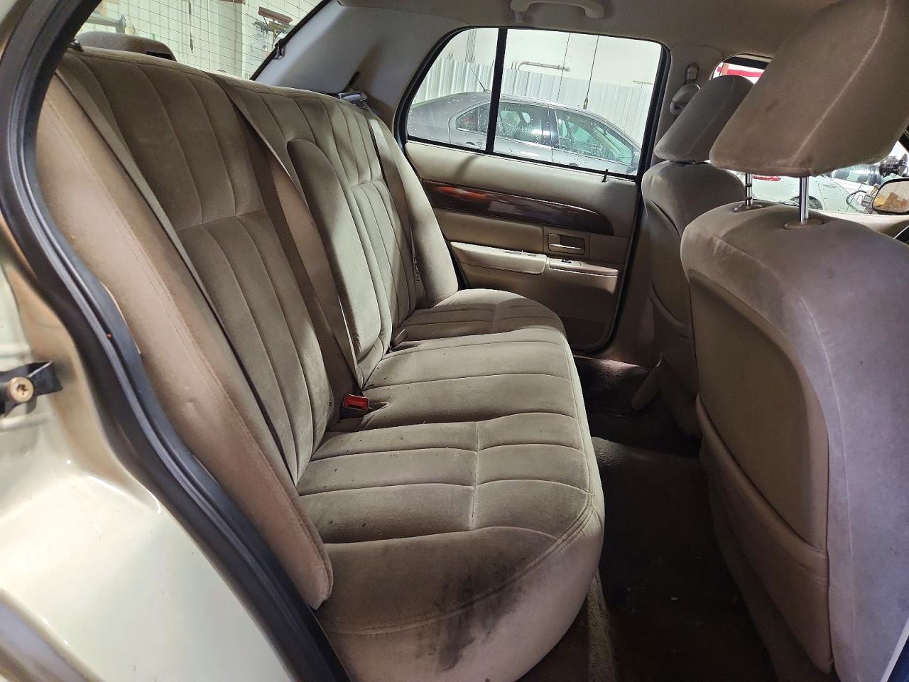 2003 Mercury Grand Marquis Gs Бежевый vin: 2MEFM74W83X666016