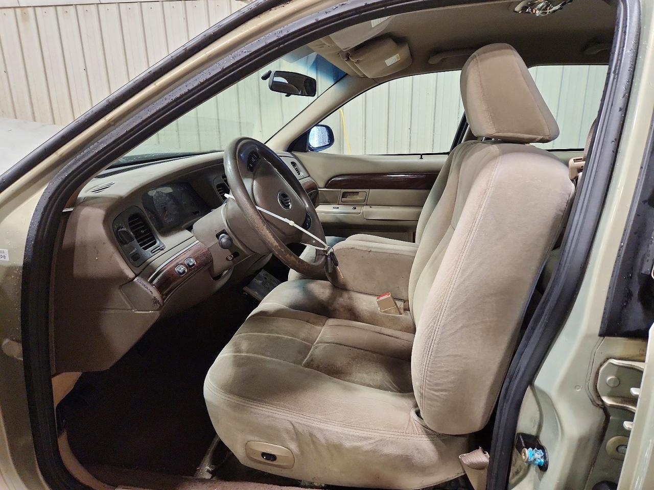 2003 Mercury Grand Marquis Gs Бежевый vin: 2MEFM74W83X666016