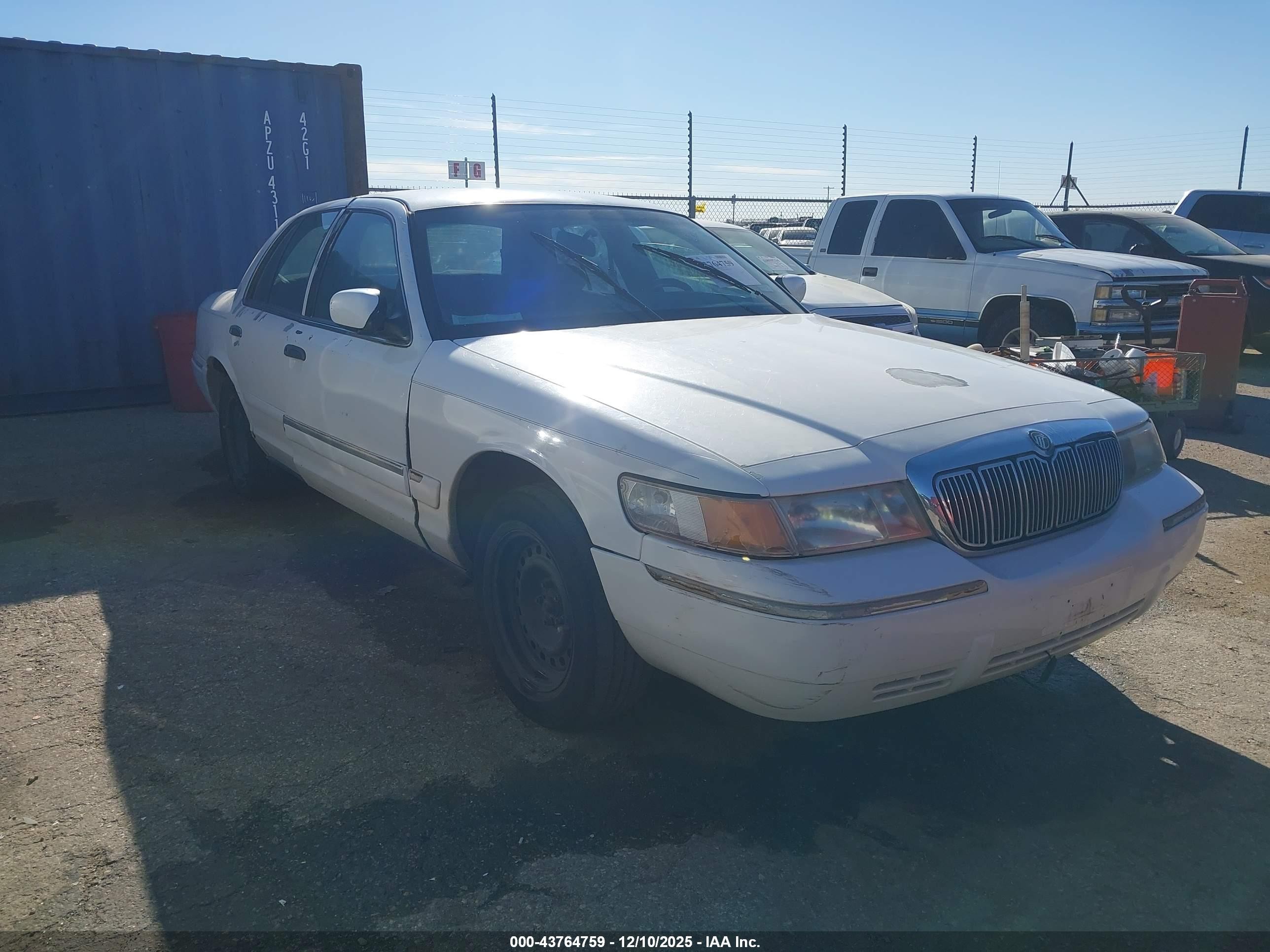 1998 Mercury Grand Marquis   White vin: 2MEFM74W8WX601638