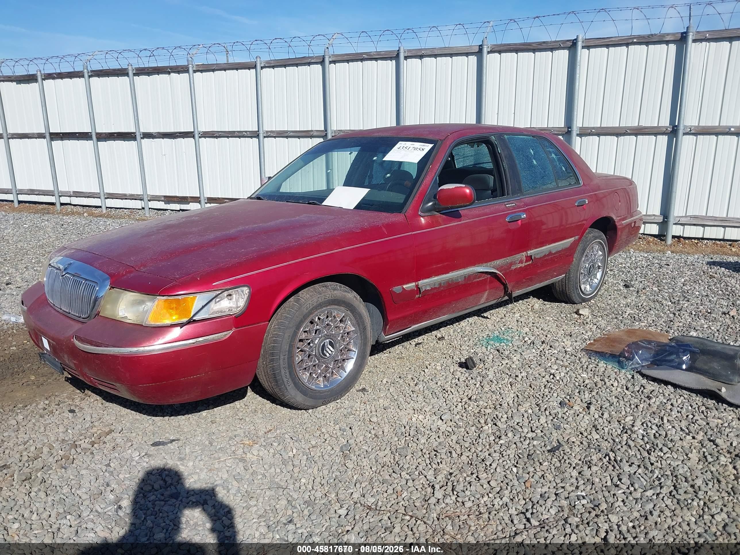 2000 Mercury Grand Marquis Gs Maroon vin: 2MEFM74W8YX604610