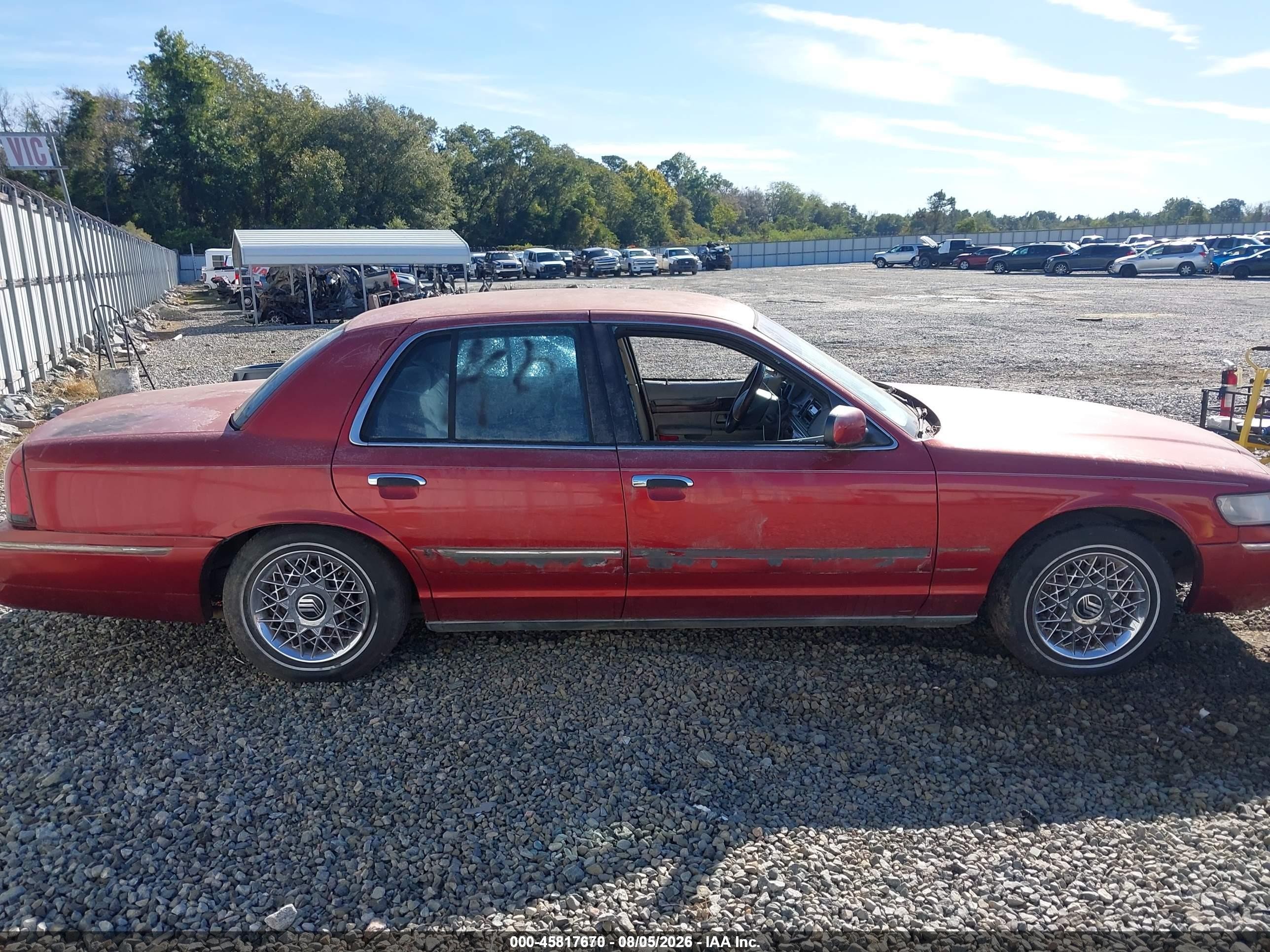 2000 Mercury Grand Marquis Gs Maroon vin: 2MEFM74W8YX604610