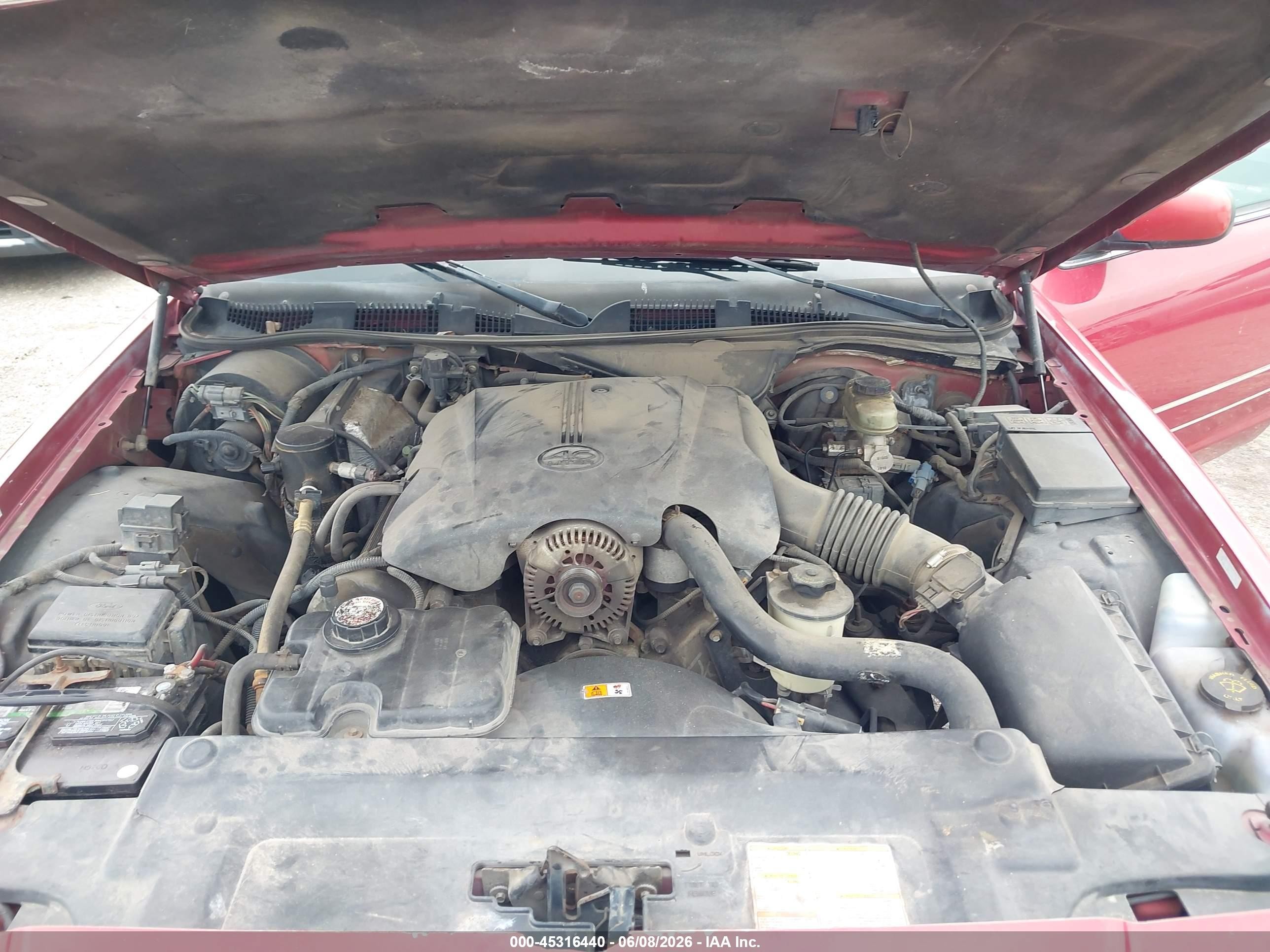 2001 Mercury Grand Marquis Gs Red vin: 2MEFM74W91X603701